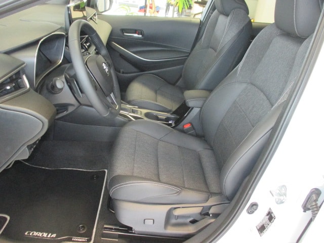 TOYOTA Corolla Touring Sports 2.0 HSD Trend e-CVT-image-3