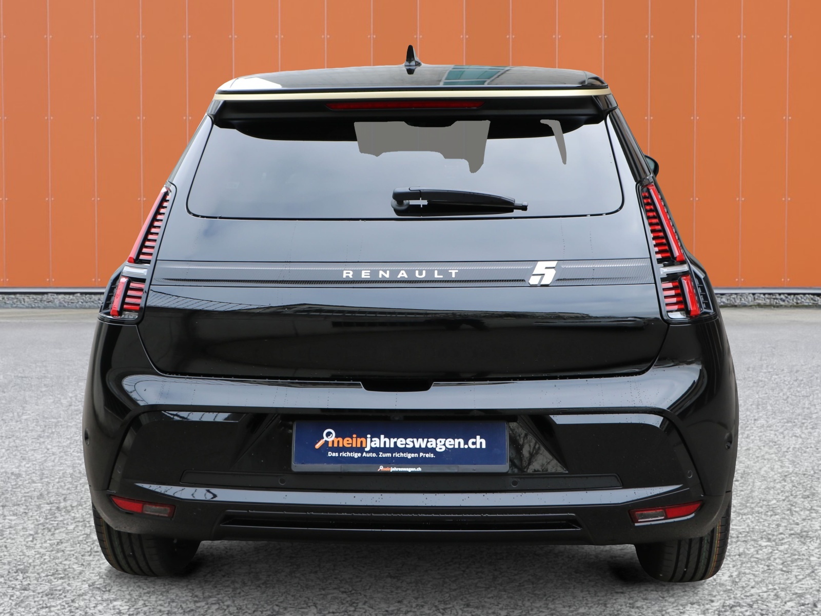 RENAULT R5 E-Tech Comfort Range 52 kWh Iconic Five-image-4