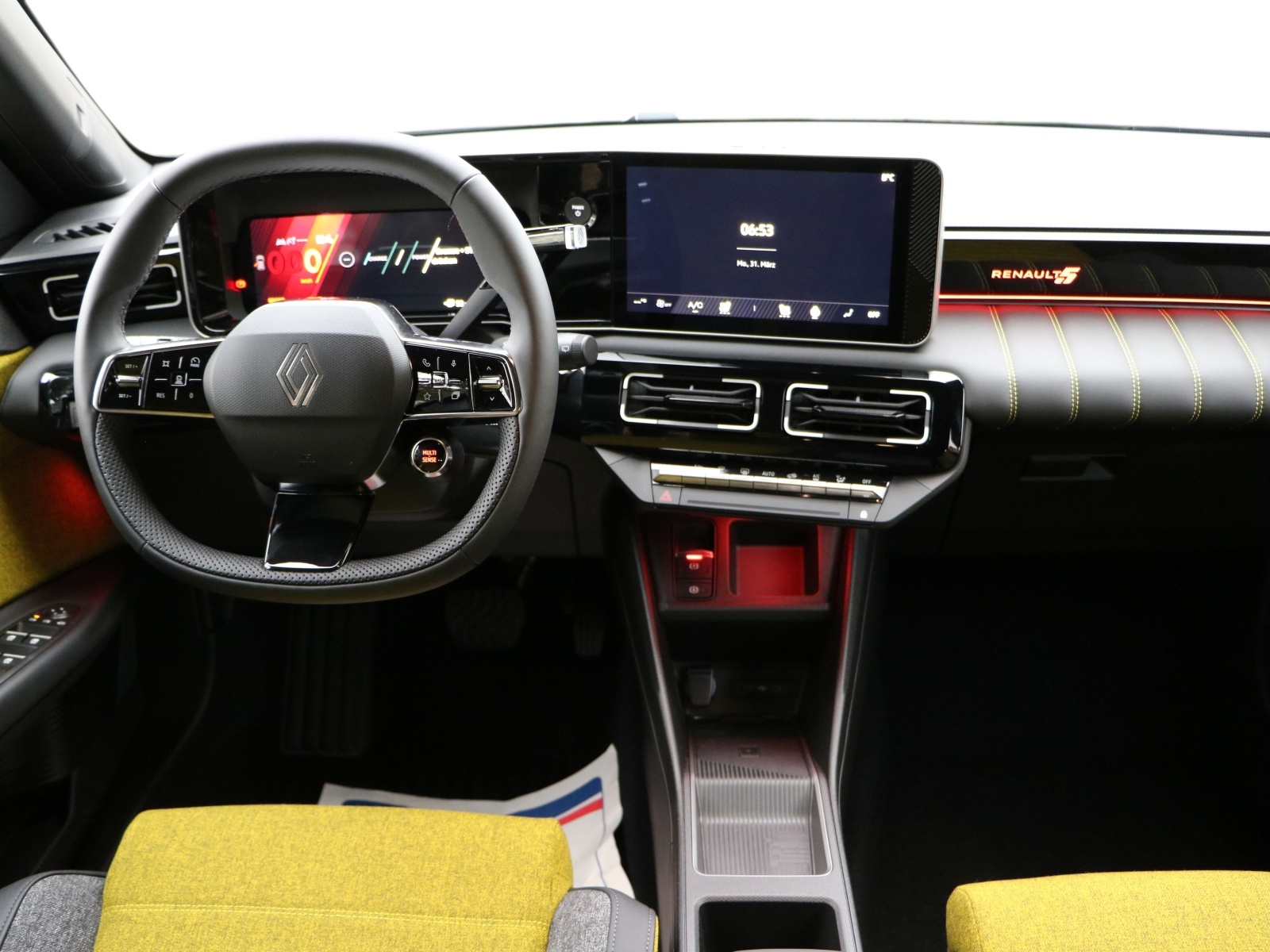 RENAULT R5 E-Tech Comfort Range 52 kWh Iconic Five-image-10