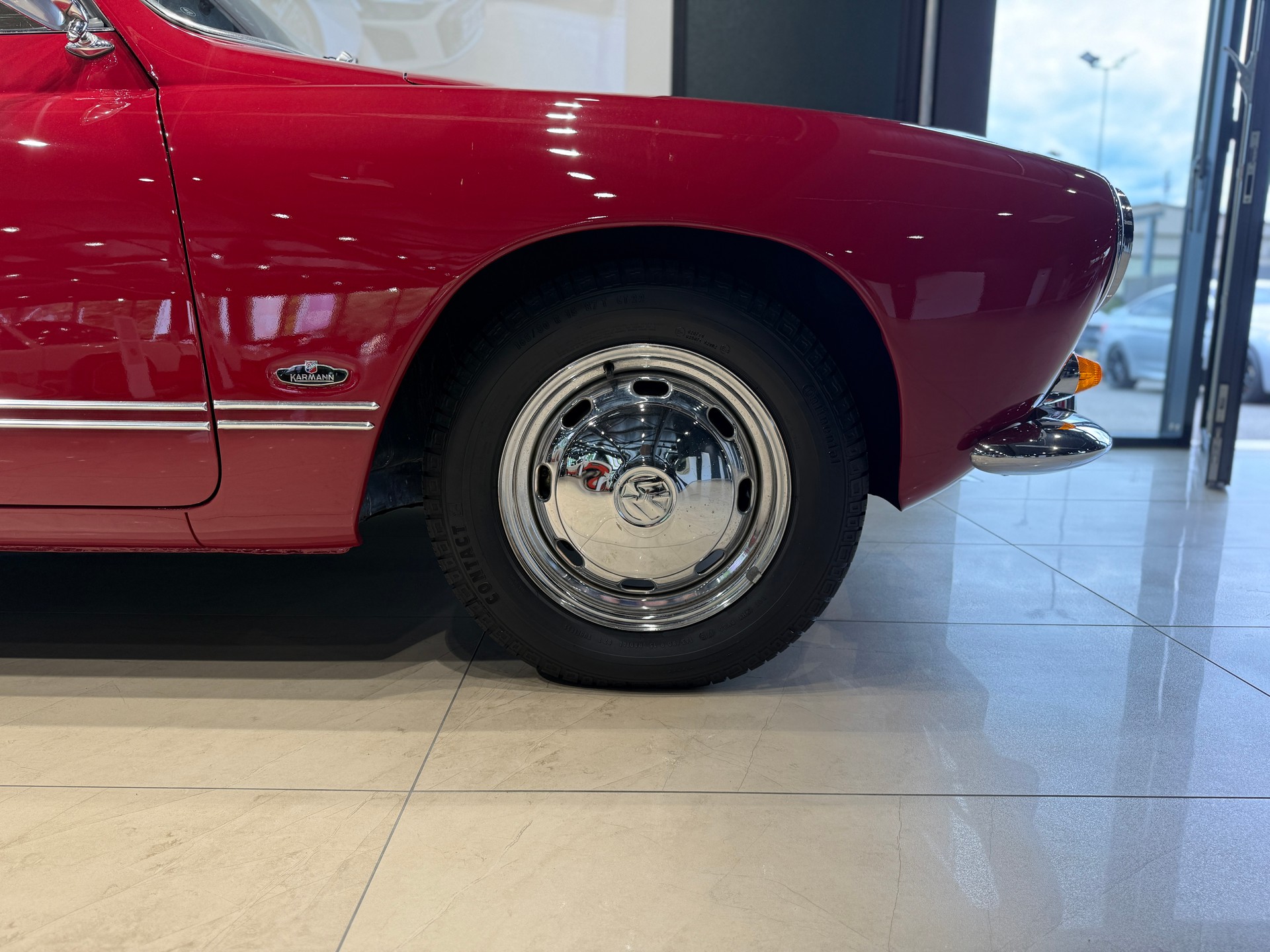 VW KARMANN-GHIA-image-8