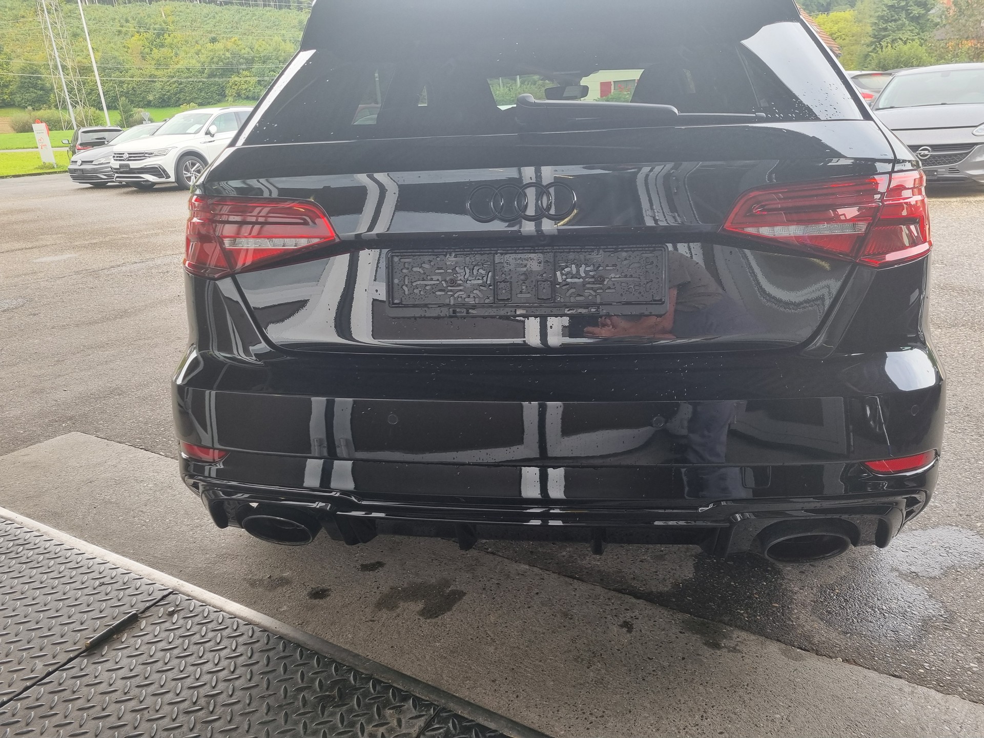 AUDI RS3 Sportback 2.5 TSI quattro S-tronic-image-3
