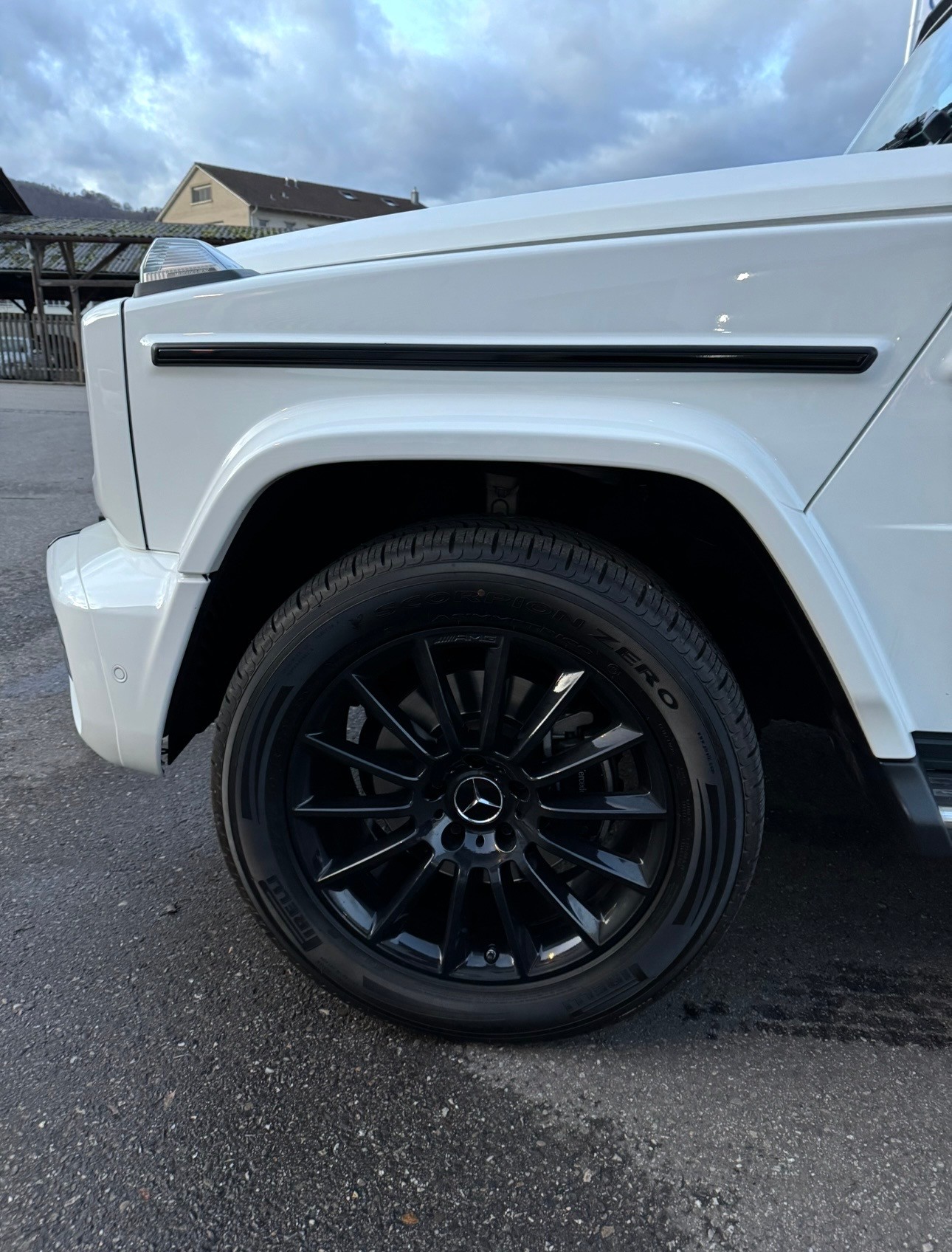 MERCEDES-BENZ G 400 d AMG Line 9G-Tronic-image-11