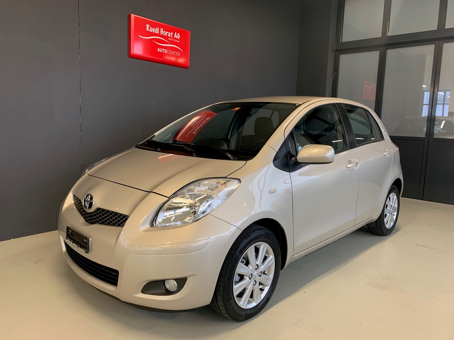 TOYOTA Yaris 1.33 VVT-i Linea Sol-image-0