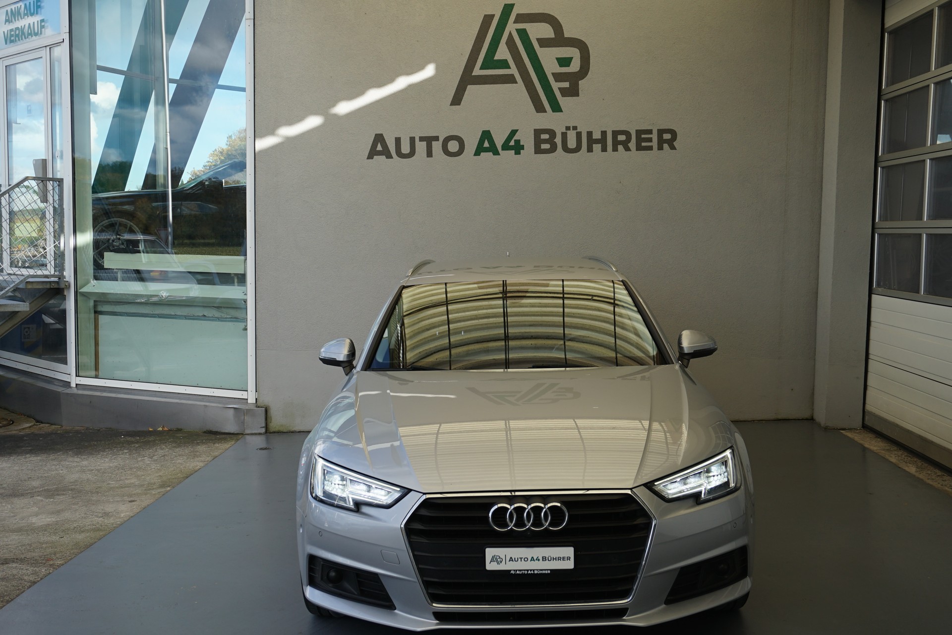 AUDI A4 Avant 2.0 TDI S-Tronic 150 PS-image-8
