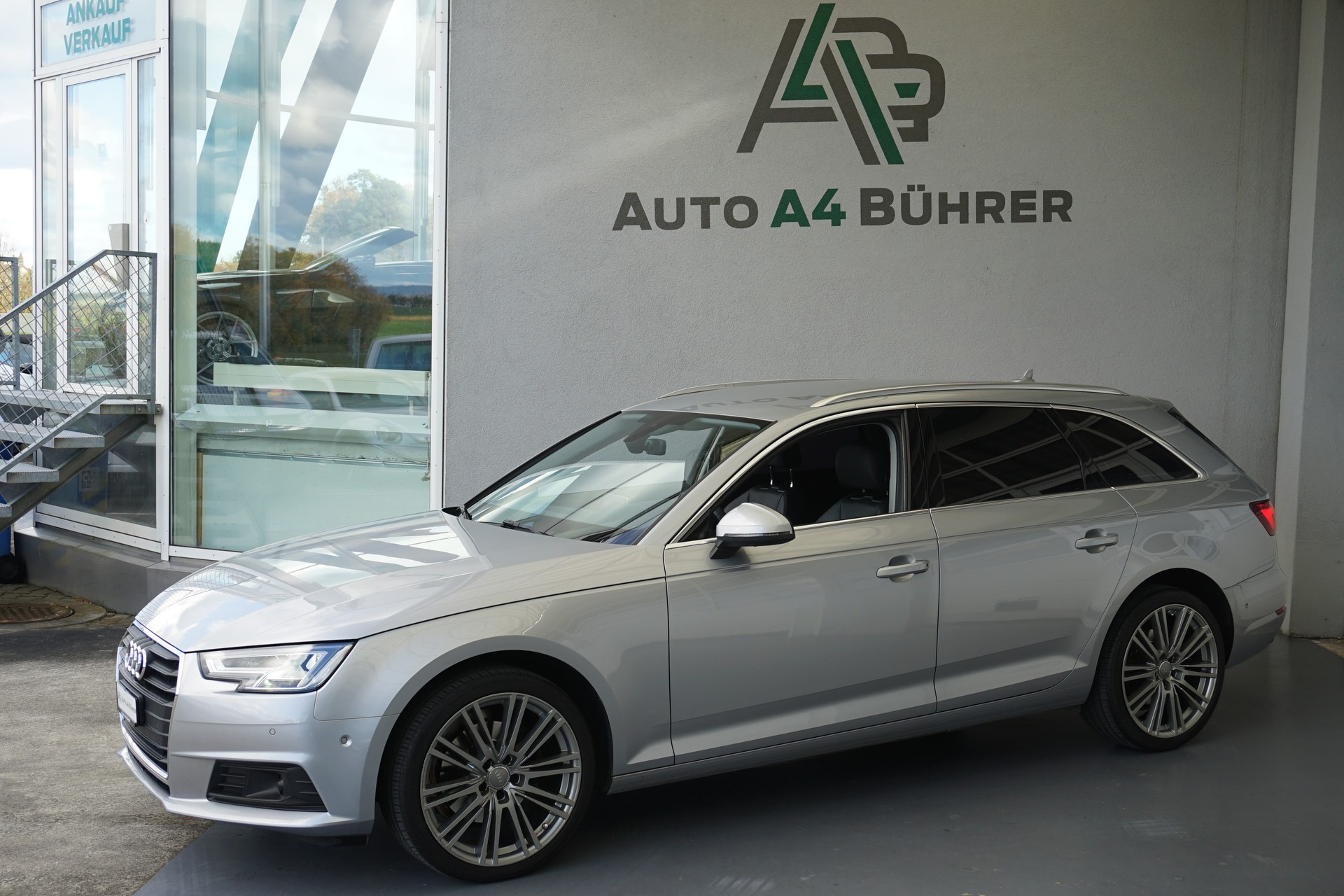 AUDI A4 Avant 2.0 TDI S-Tronic 150 PS-image-3