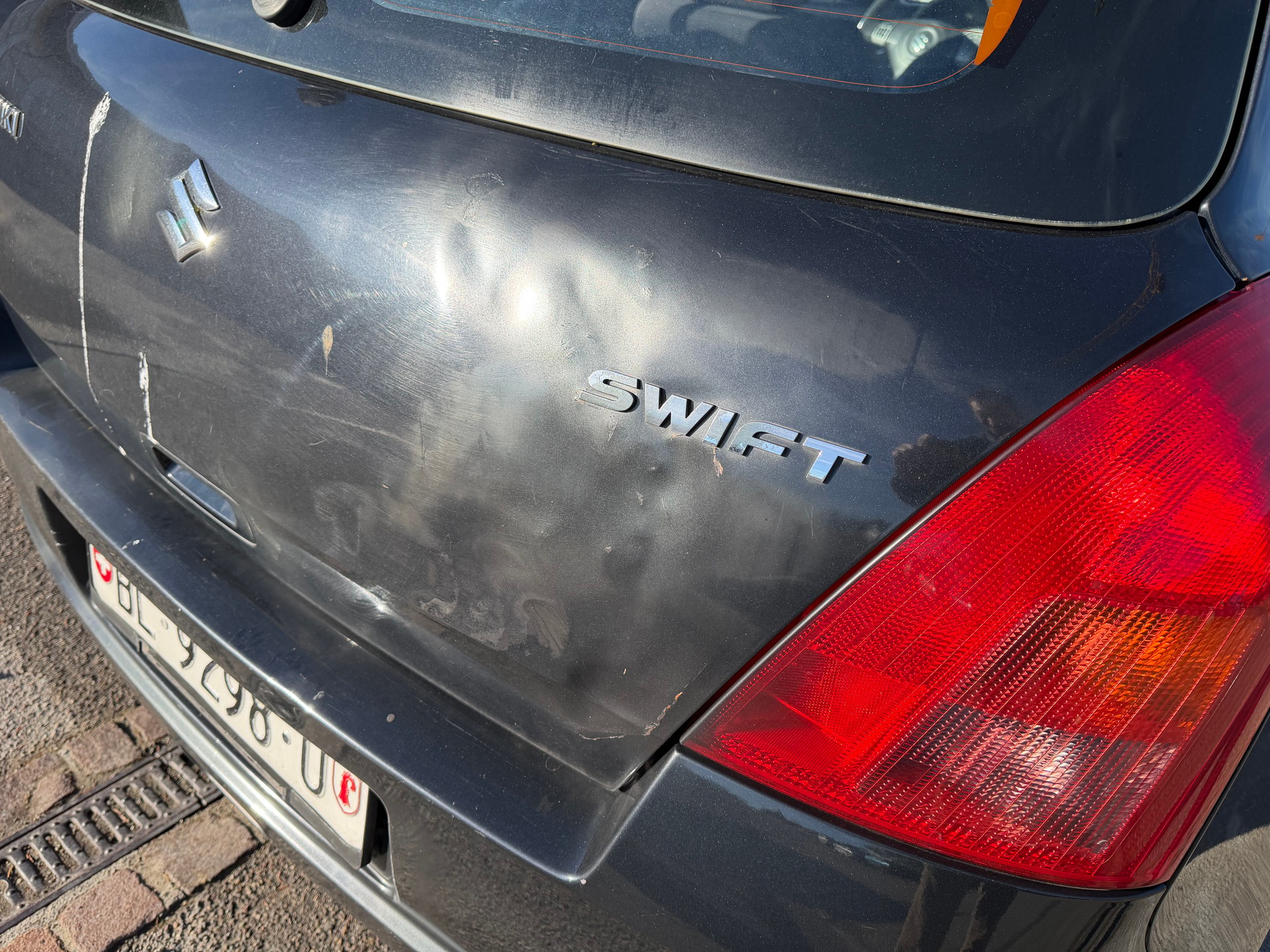 SUZUKI Swift 1.3i 16V GL-image-8