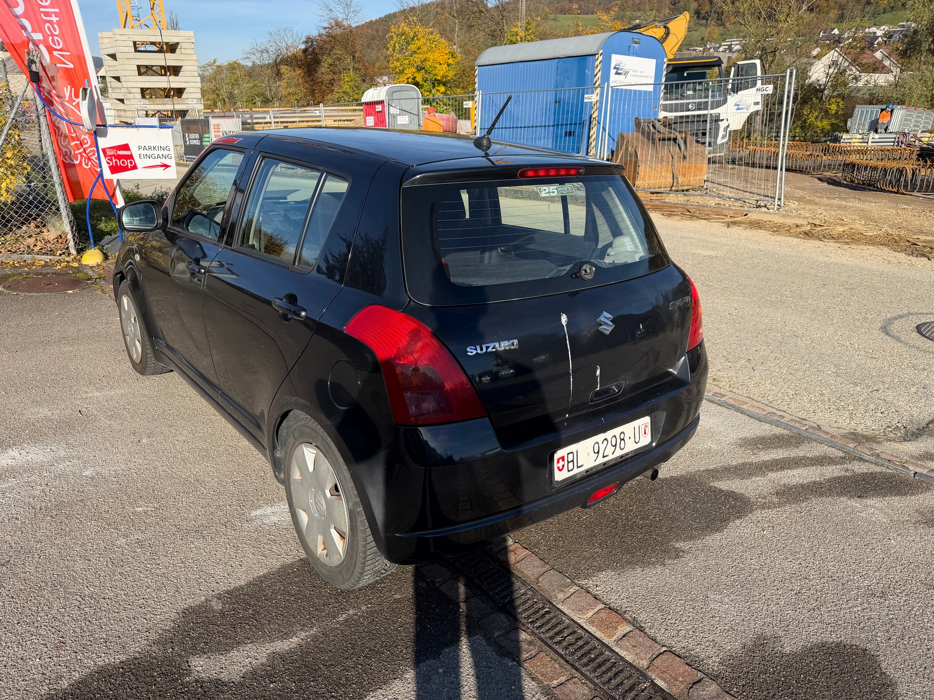 SUZUKI Swift 1.3i 16V GL-image-1
