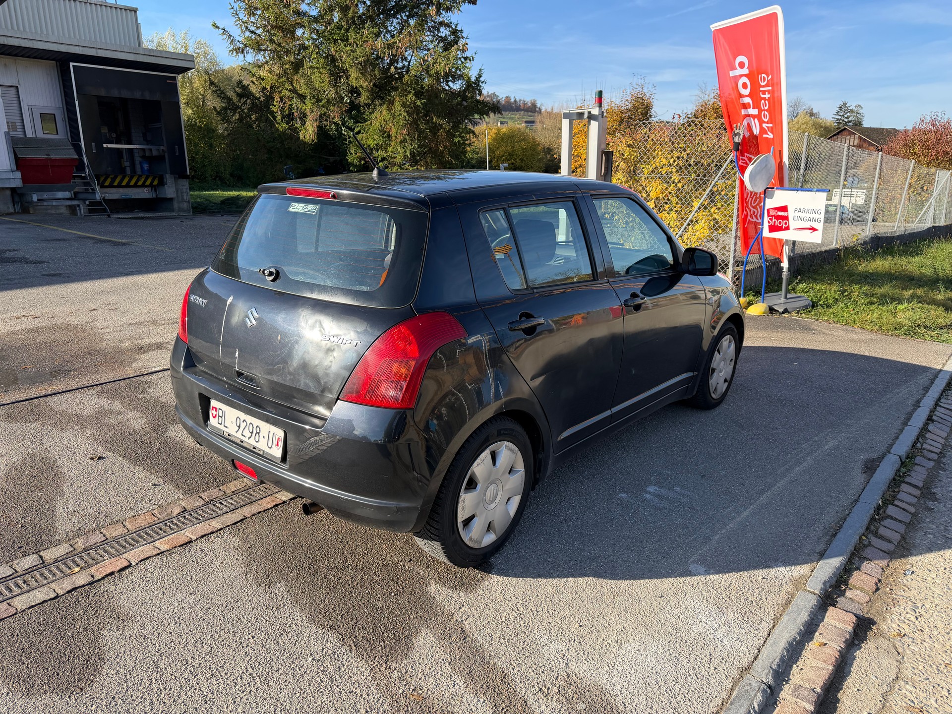 SUZUKI Swift 1.3i 16V GL-image-2