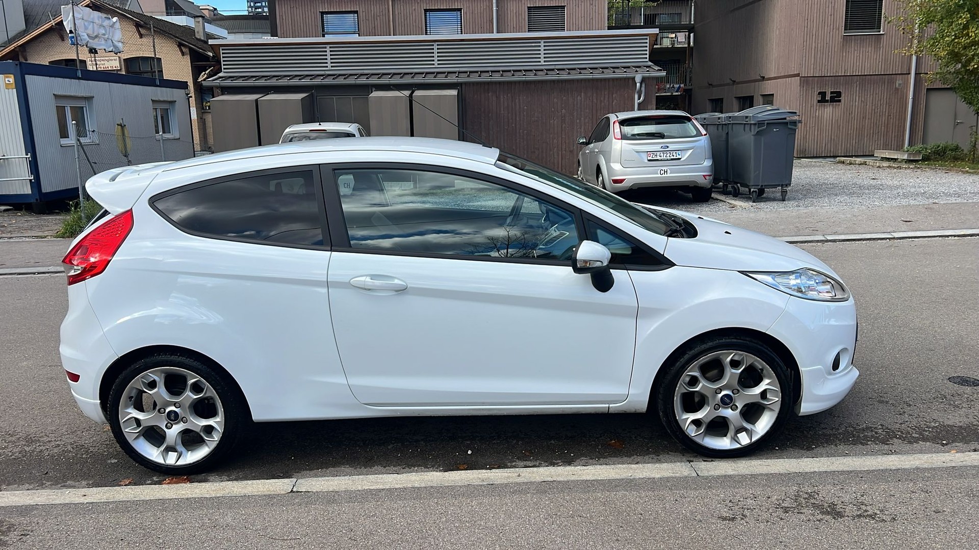 FORD Fiesta 1.6 16V Titanium-image-4