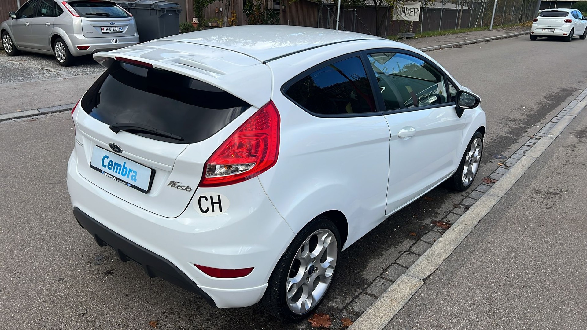 FORD Fiesta 1.6 16V Titanium-image-6