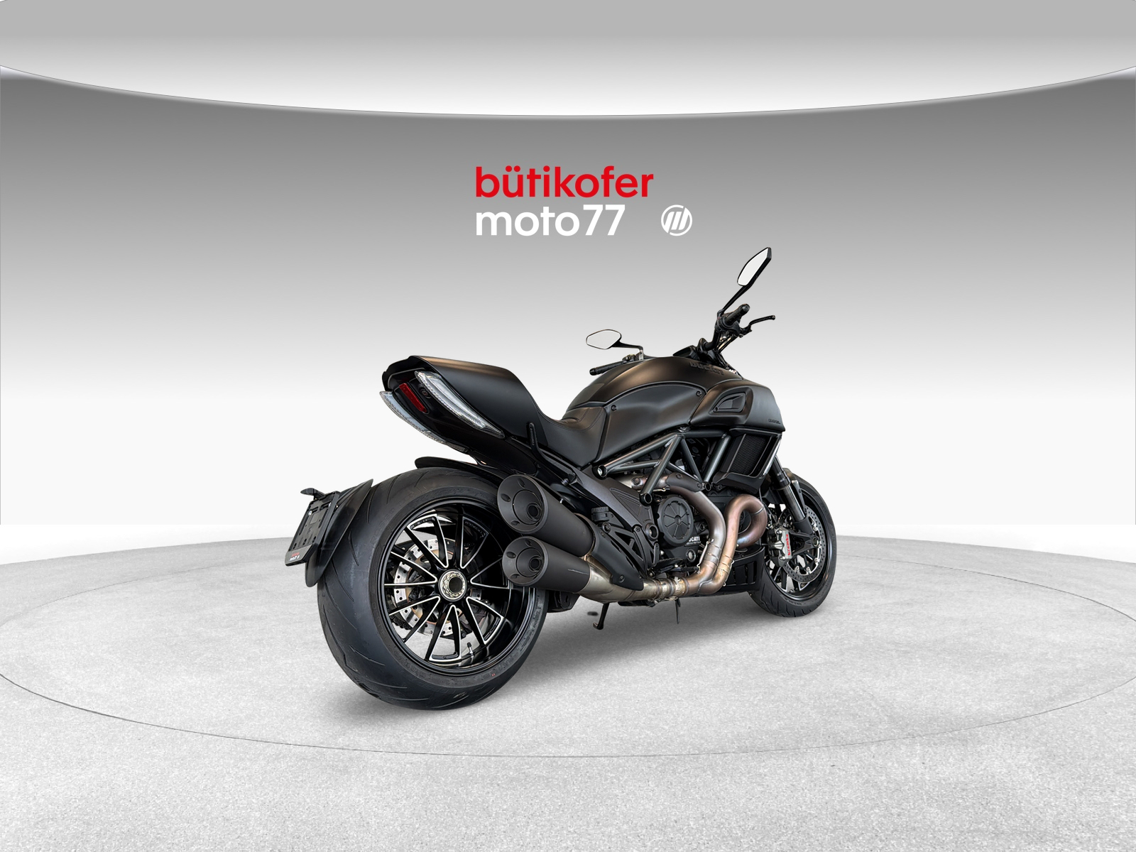 DUCATI 1200 Diavel Dark ABS-showroom-element-3