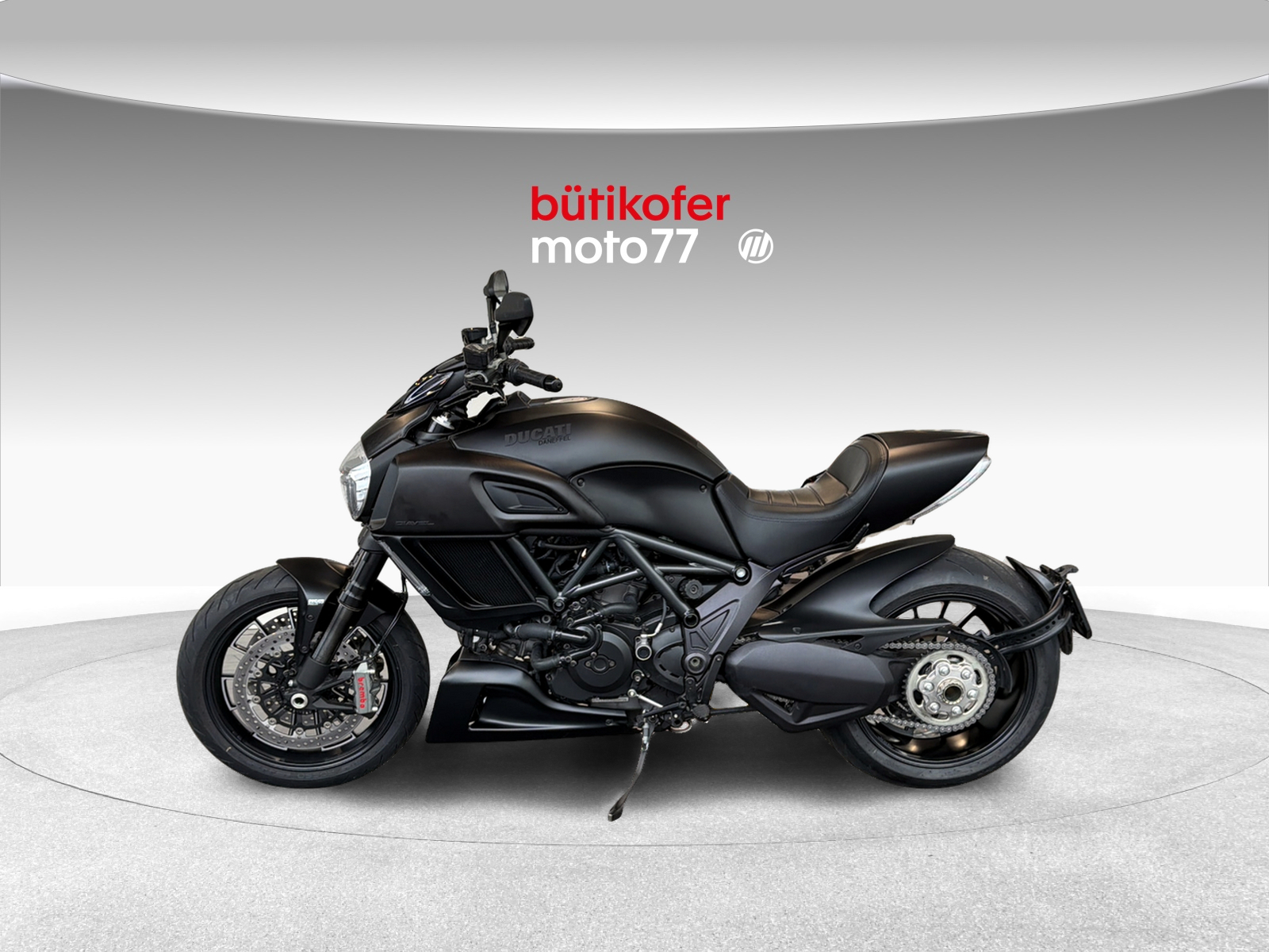 DUCATI 1200 Diavel Dark ABS-image-5