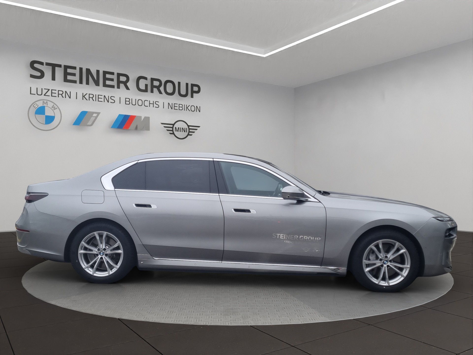 BMW i7 xDrive 60-image-4