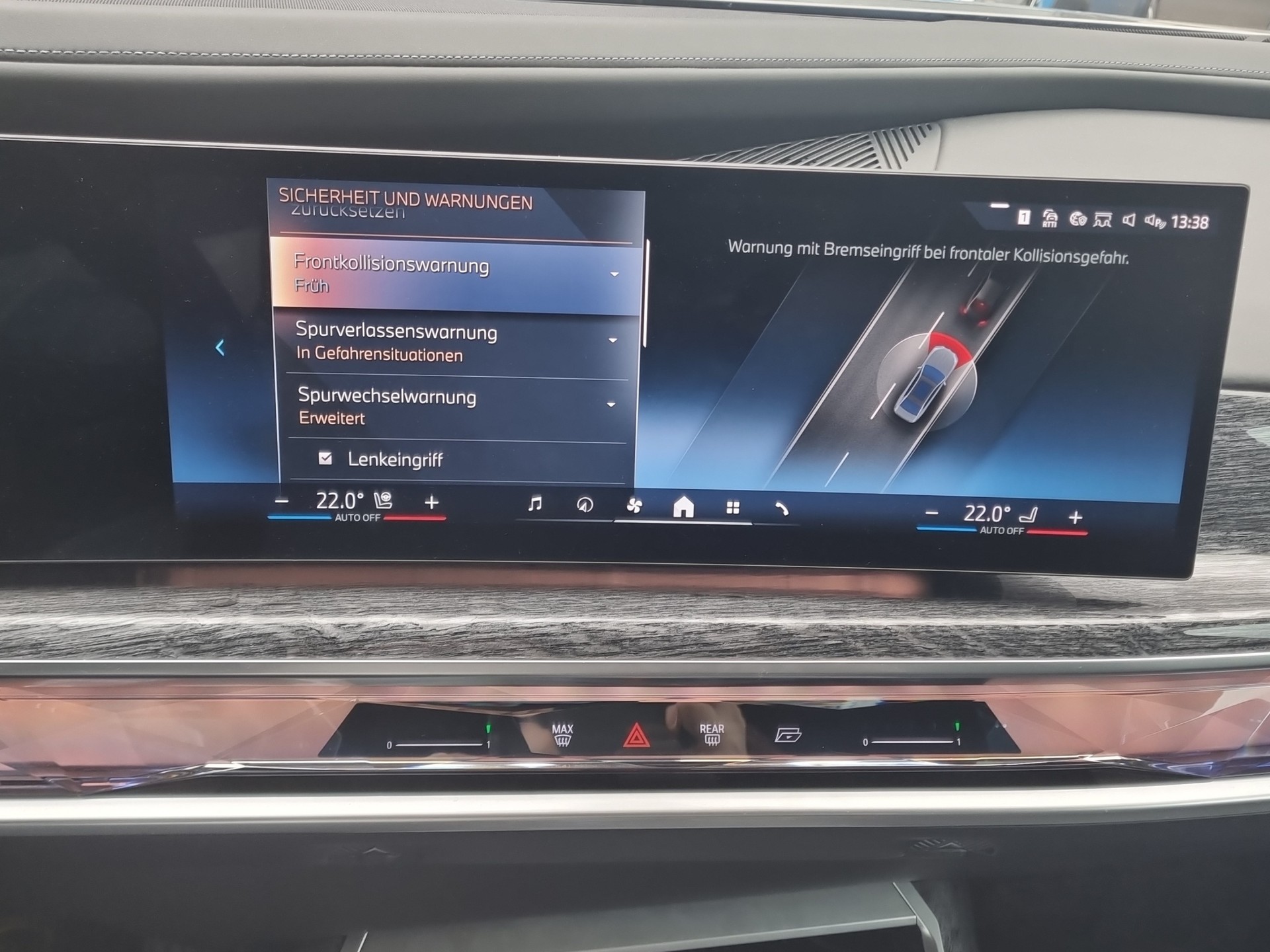 BMW i7 xDrive 60-image-23