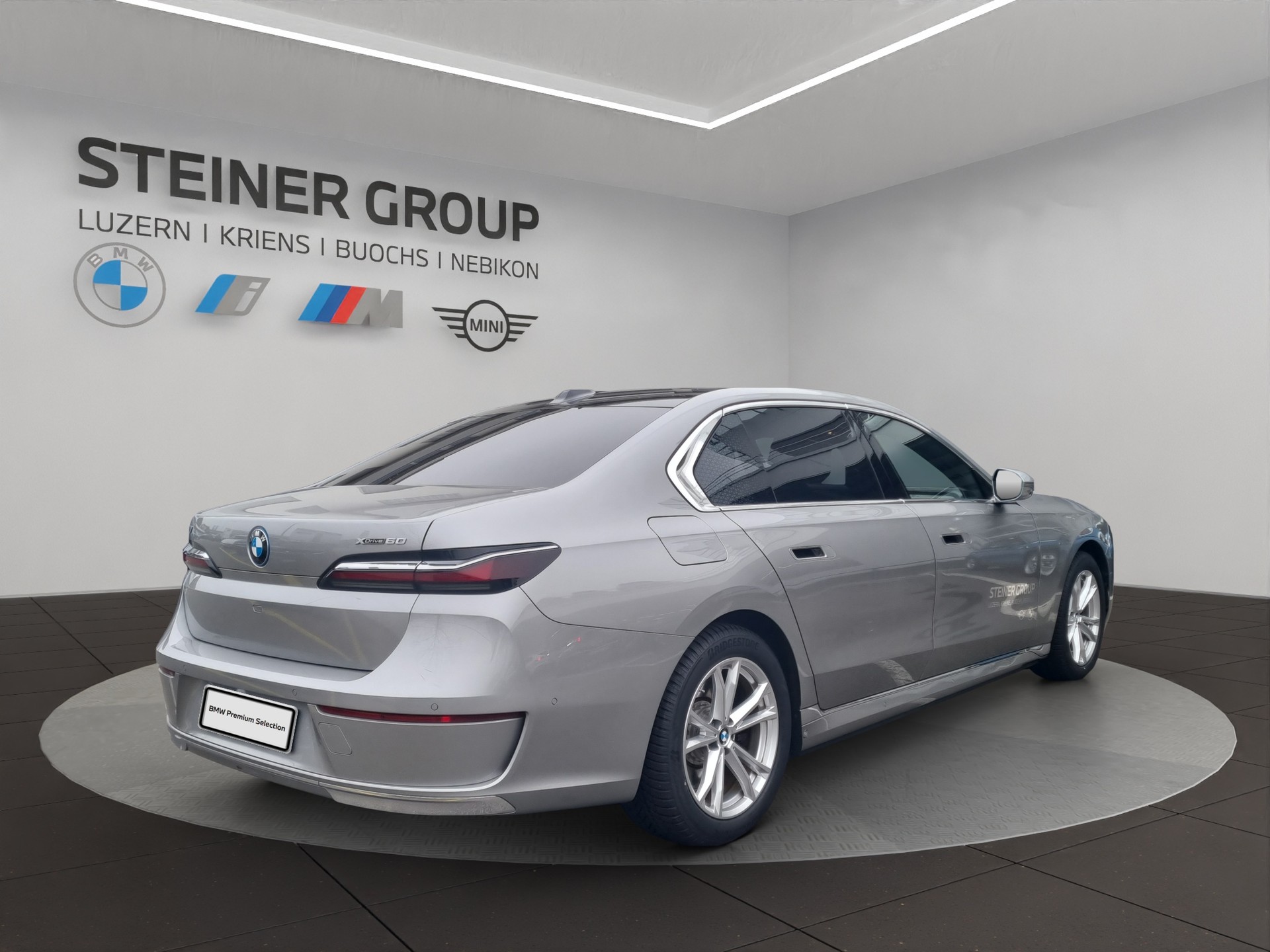 BMW i7 xDrive 60-image-5