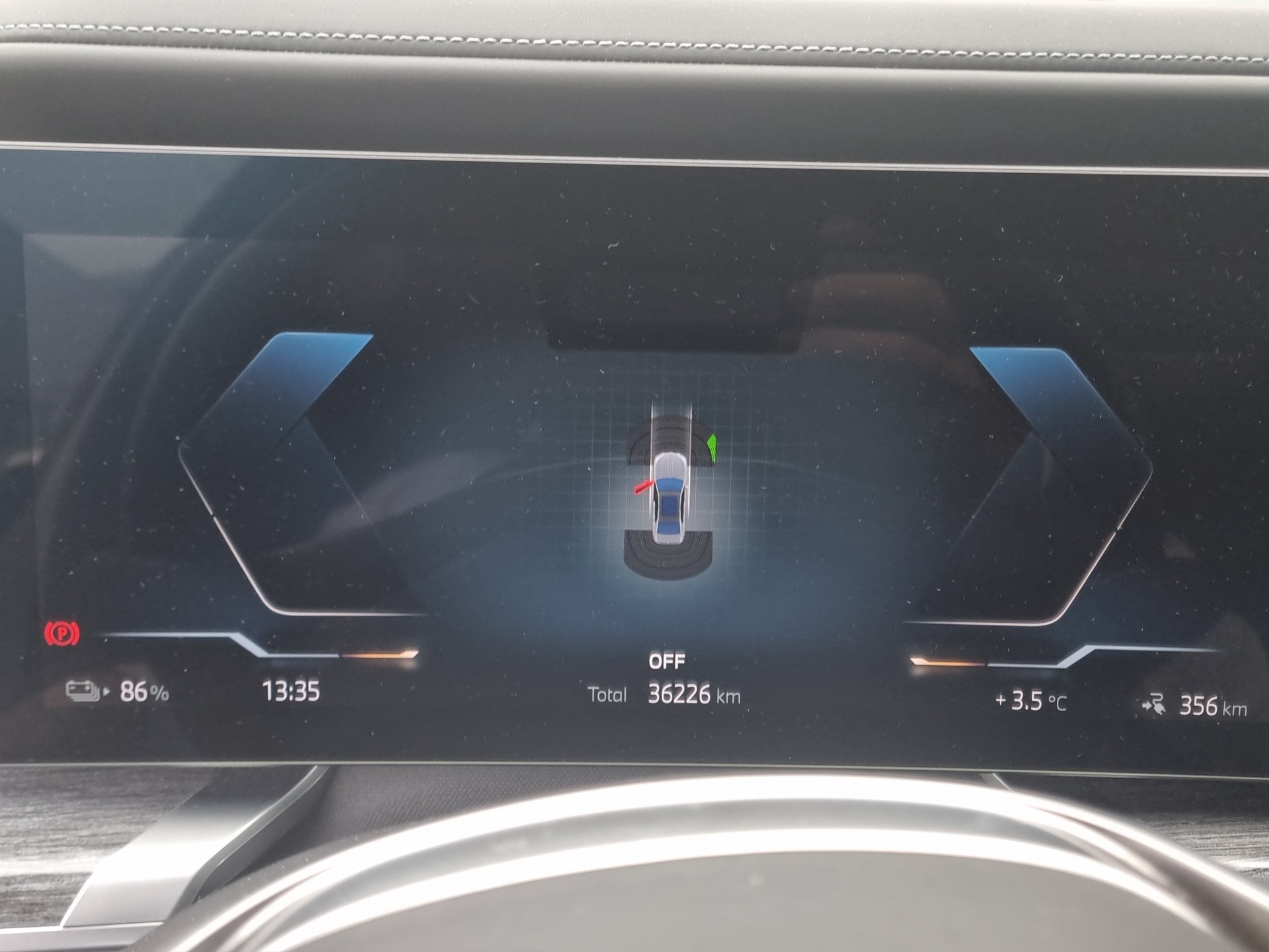 BMW i7 xDrive 60-image-14