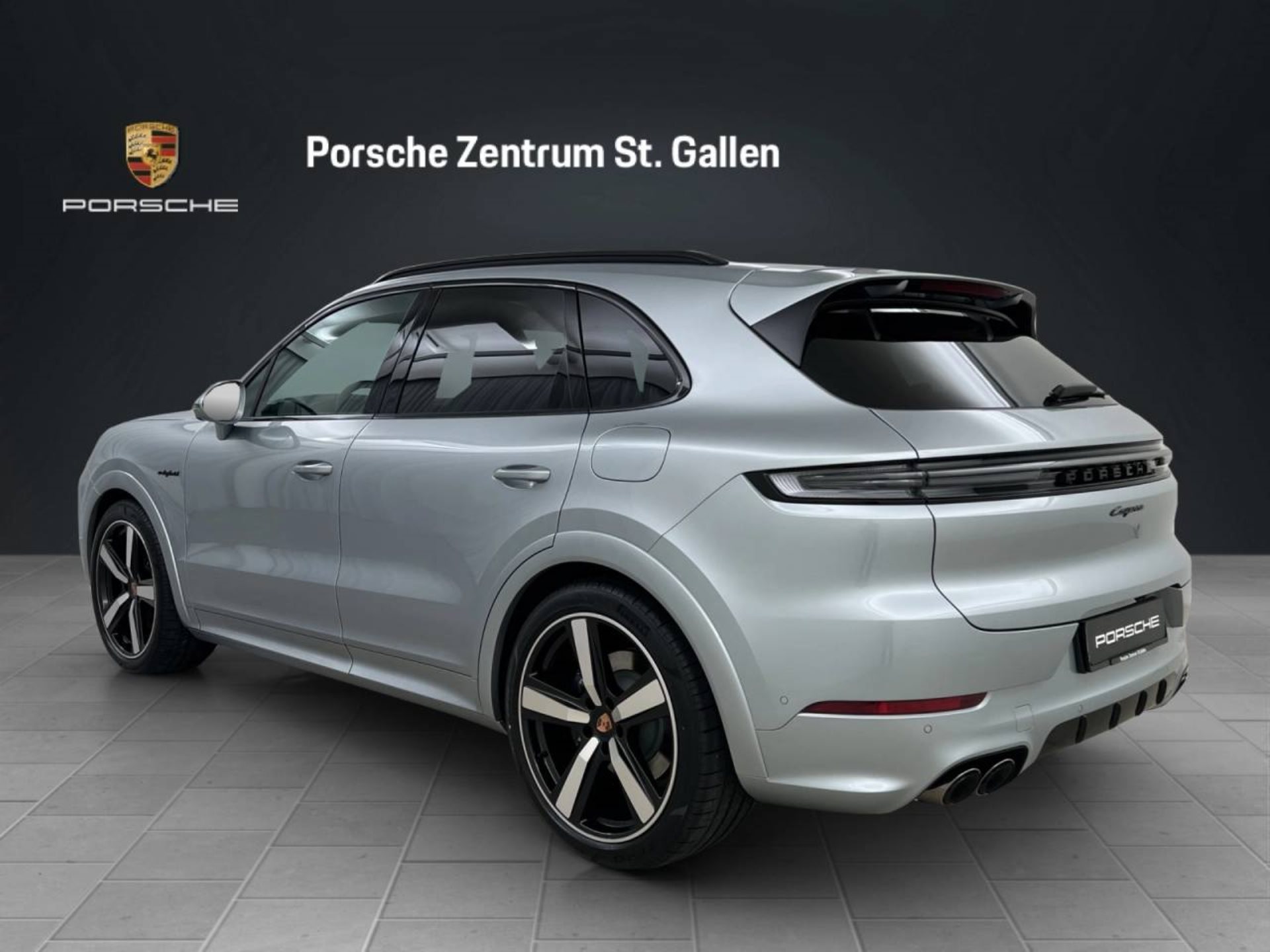 PORSCHE Cayenne E-Hybrid Black Edition-image-1