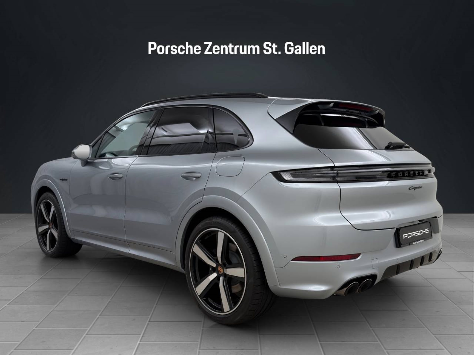 PORSCHE Cayenne E-Hybrid Black Edition-image-2