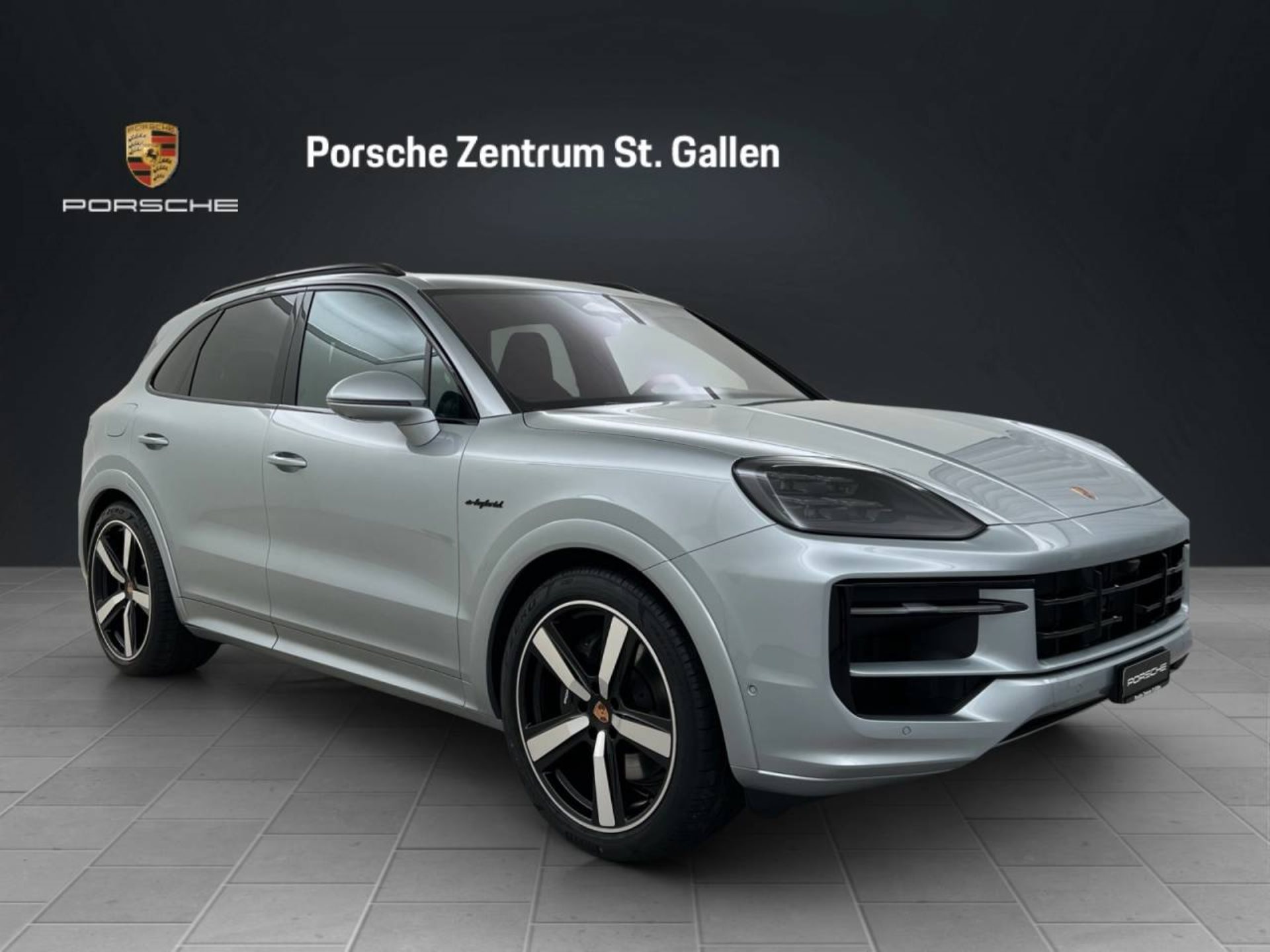 PORSCHE Cayenne E-Hybrid Black Edition-image-5
