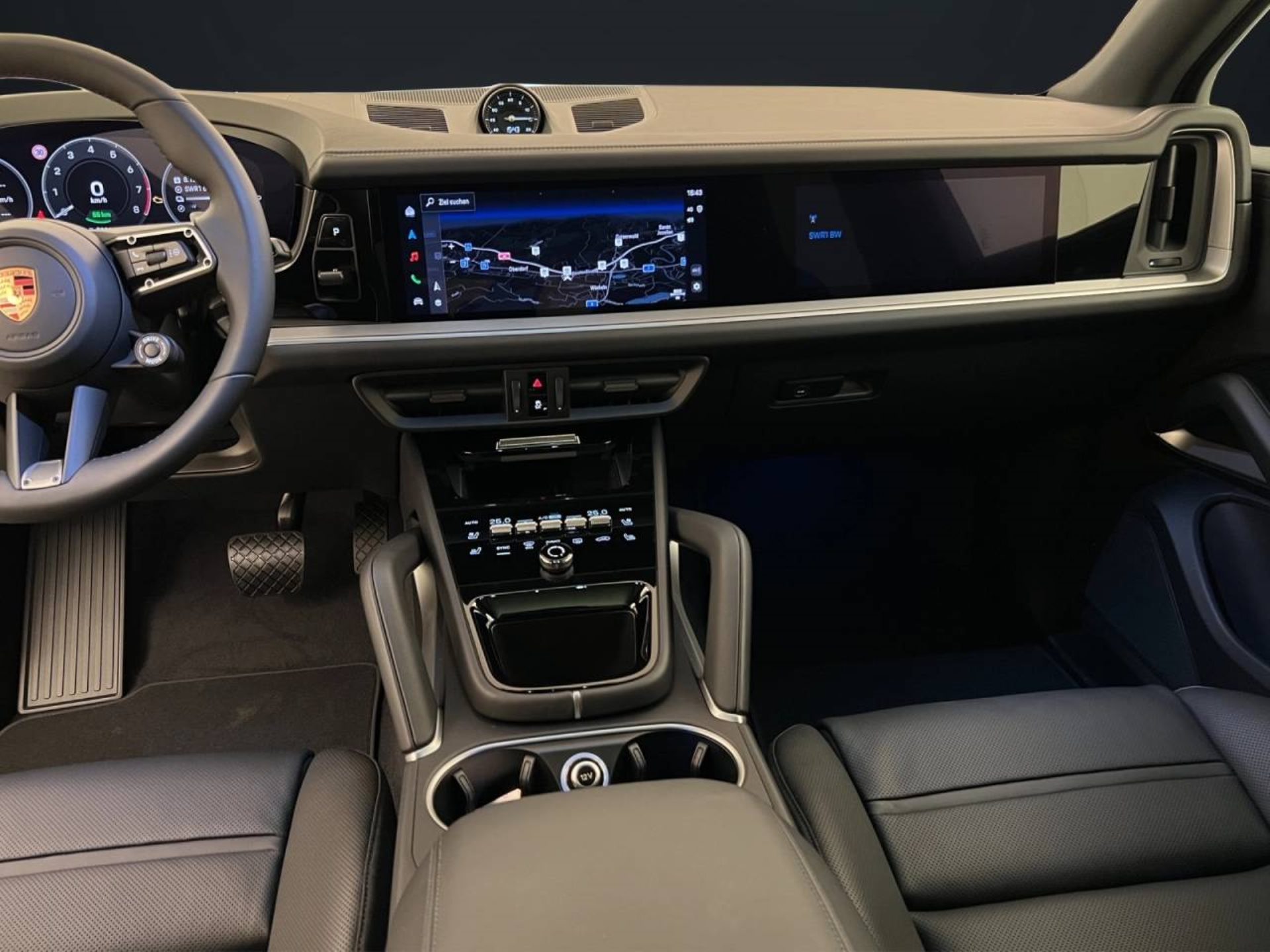 PORSCHE Cayenne E-Hybrid Black Edition-image-13