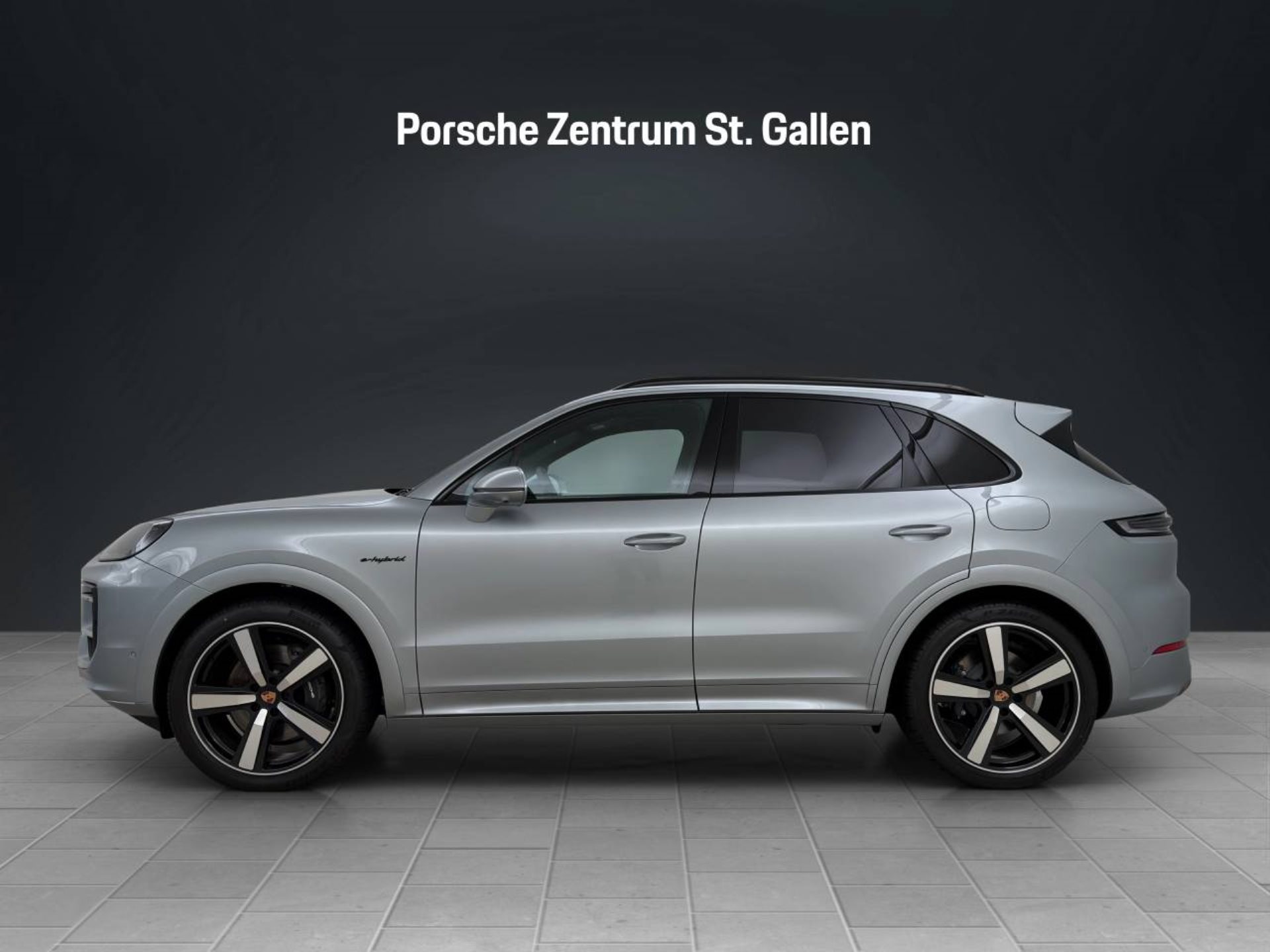 PORSCHE Cayenne E-Hybrid Black Edition-image-1