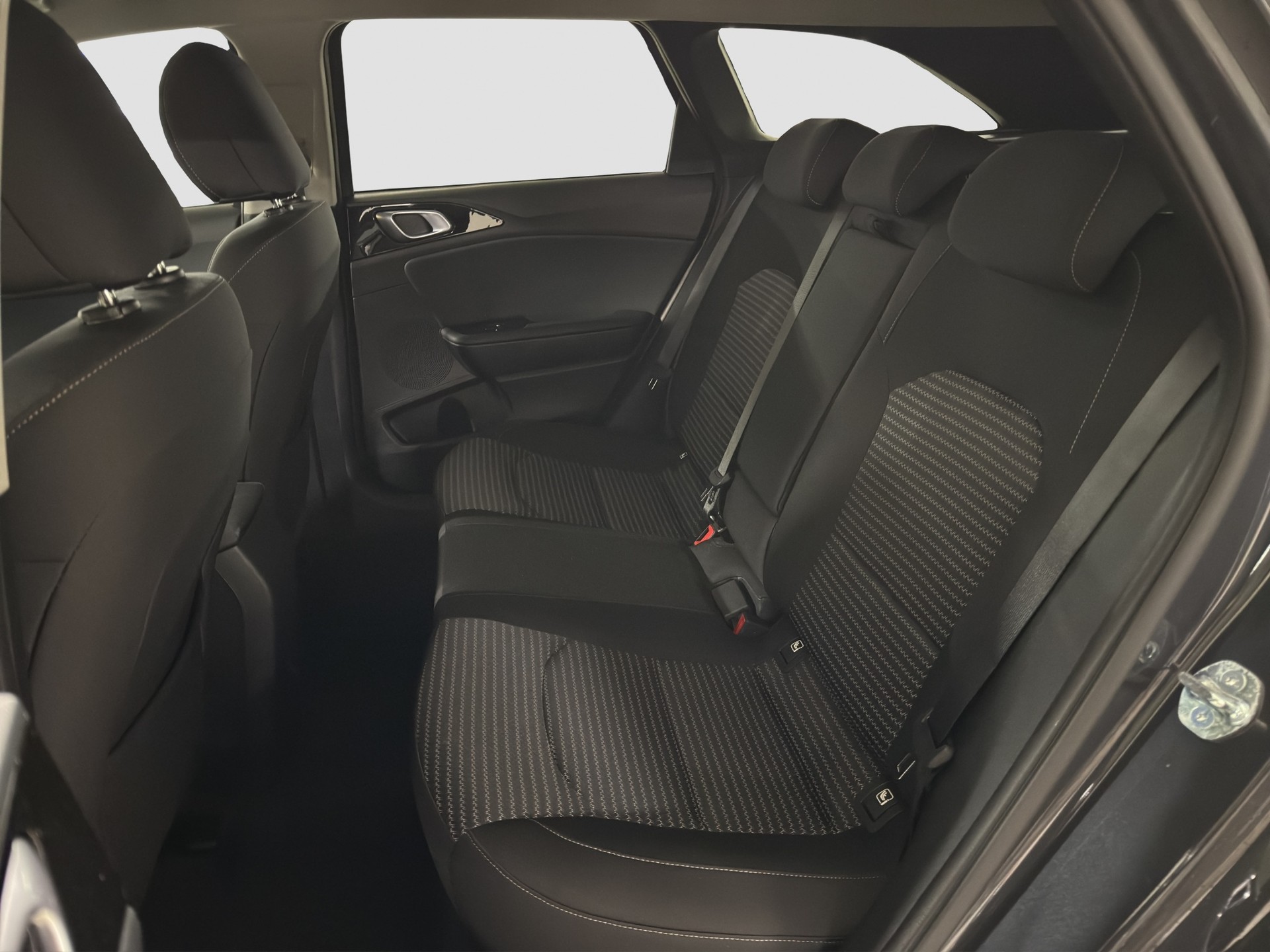 KIA Ceed SW 1.5 T-GDi Power-image-10