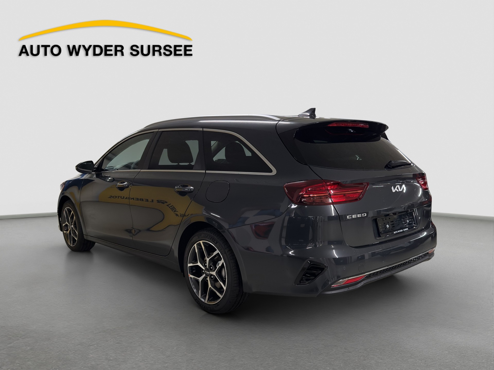 KIA Ceed SW 1.5 T-GDi Power-image-3