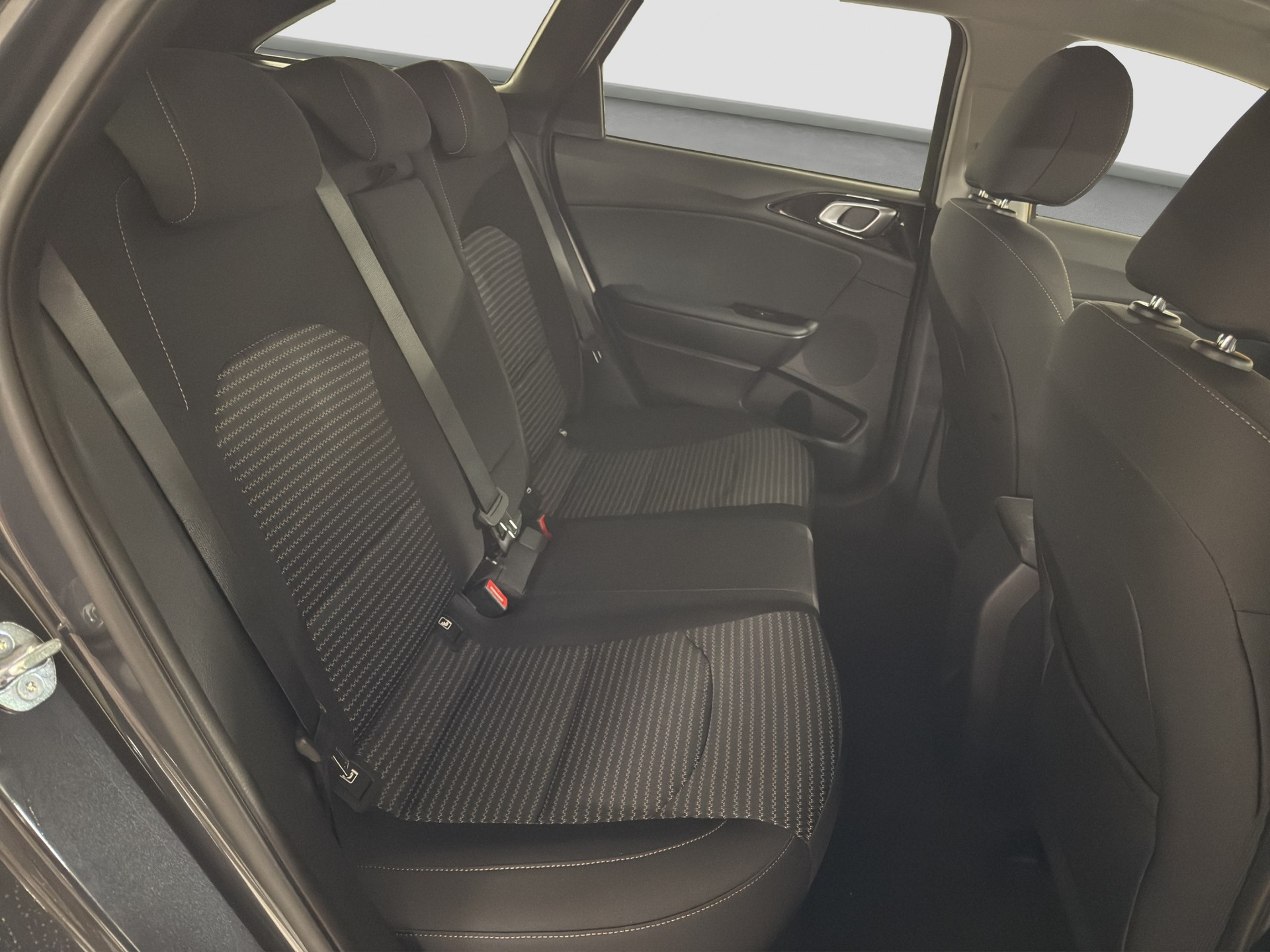 KIA Ceed SW 1.5 T-GDi Power-image-11