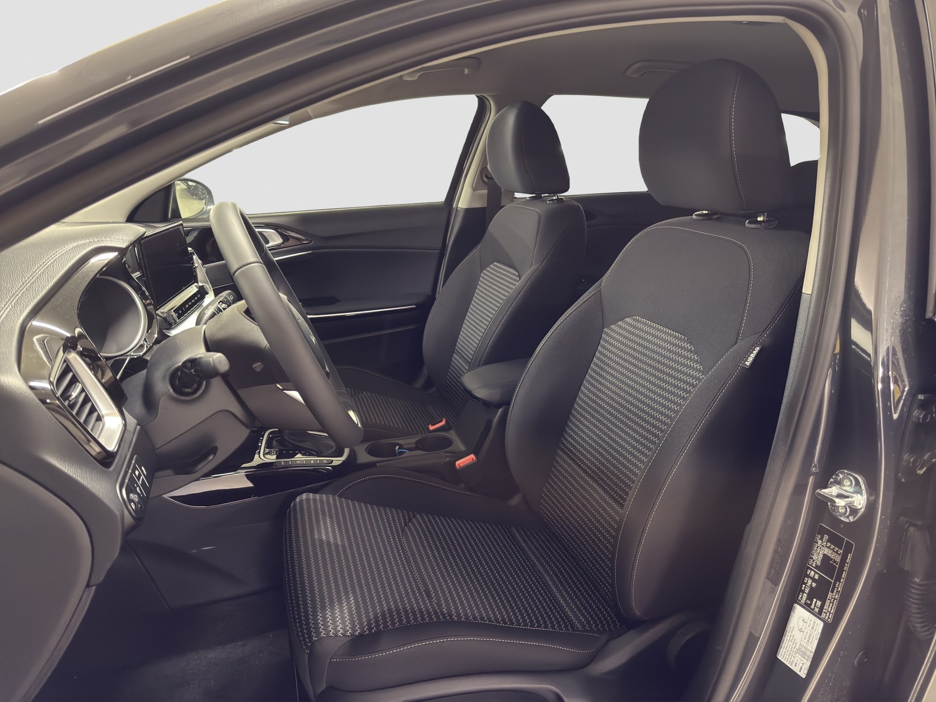 KIA Ceed SW 1.5 T-GDi Power-image-8