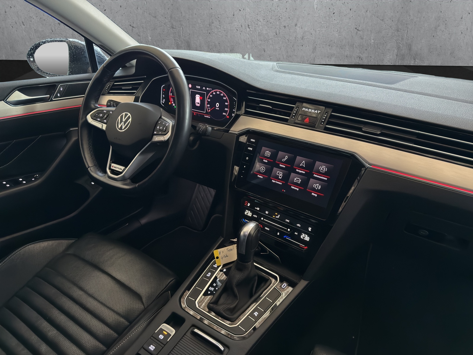 VW Passat 2.0 TDI BMT Business 4Motion DSG-image-13