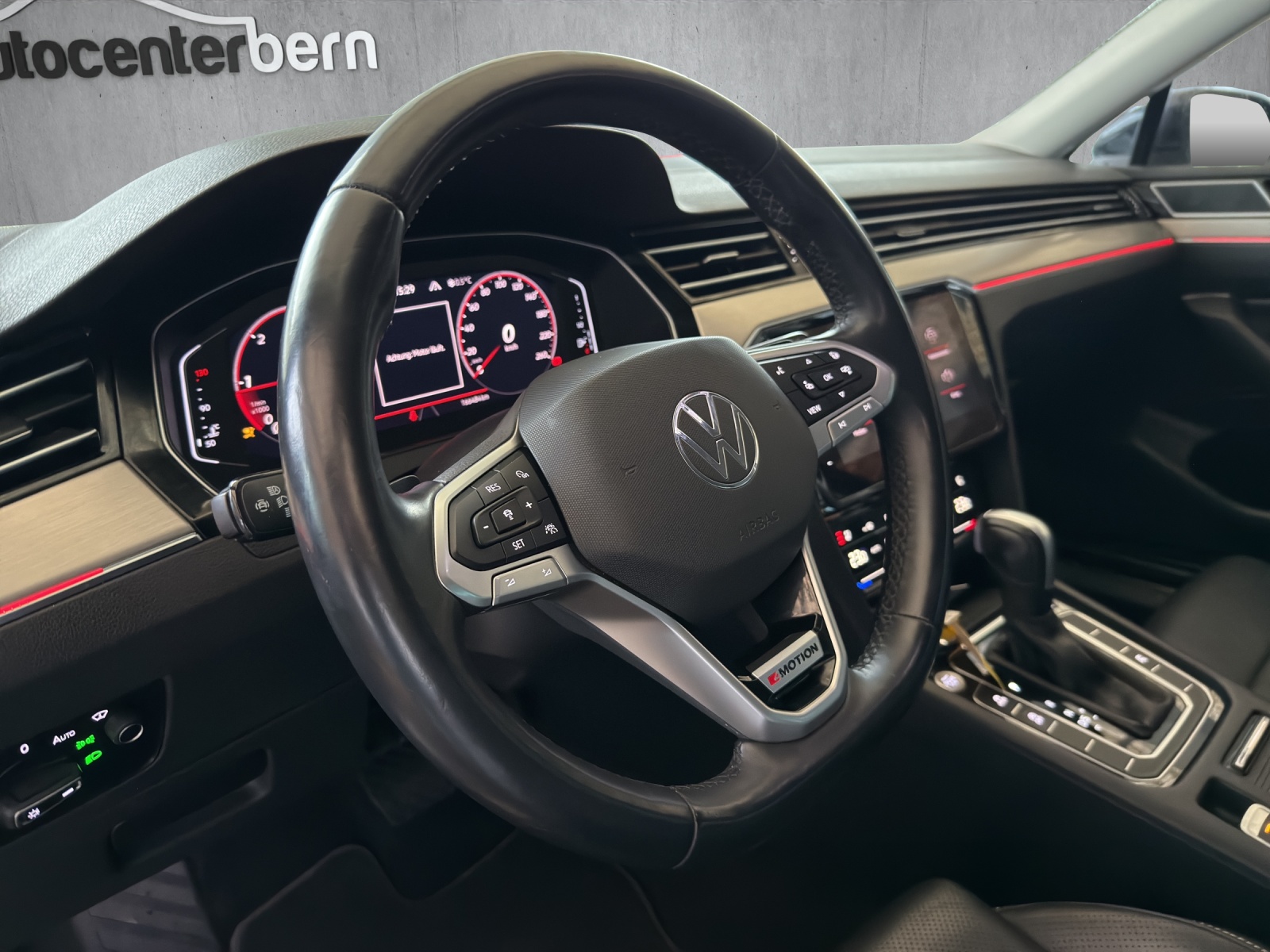 VW Passat 2.0 TDI BMT Business 4Motion DSG-image-9