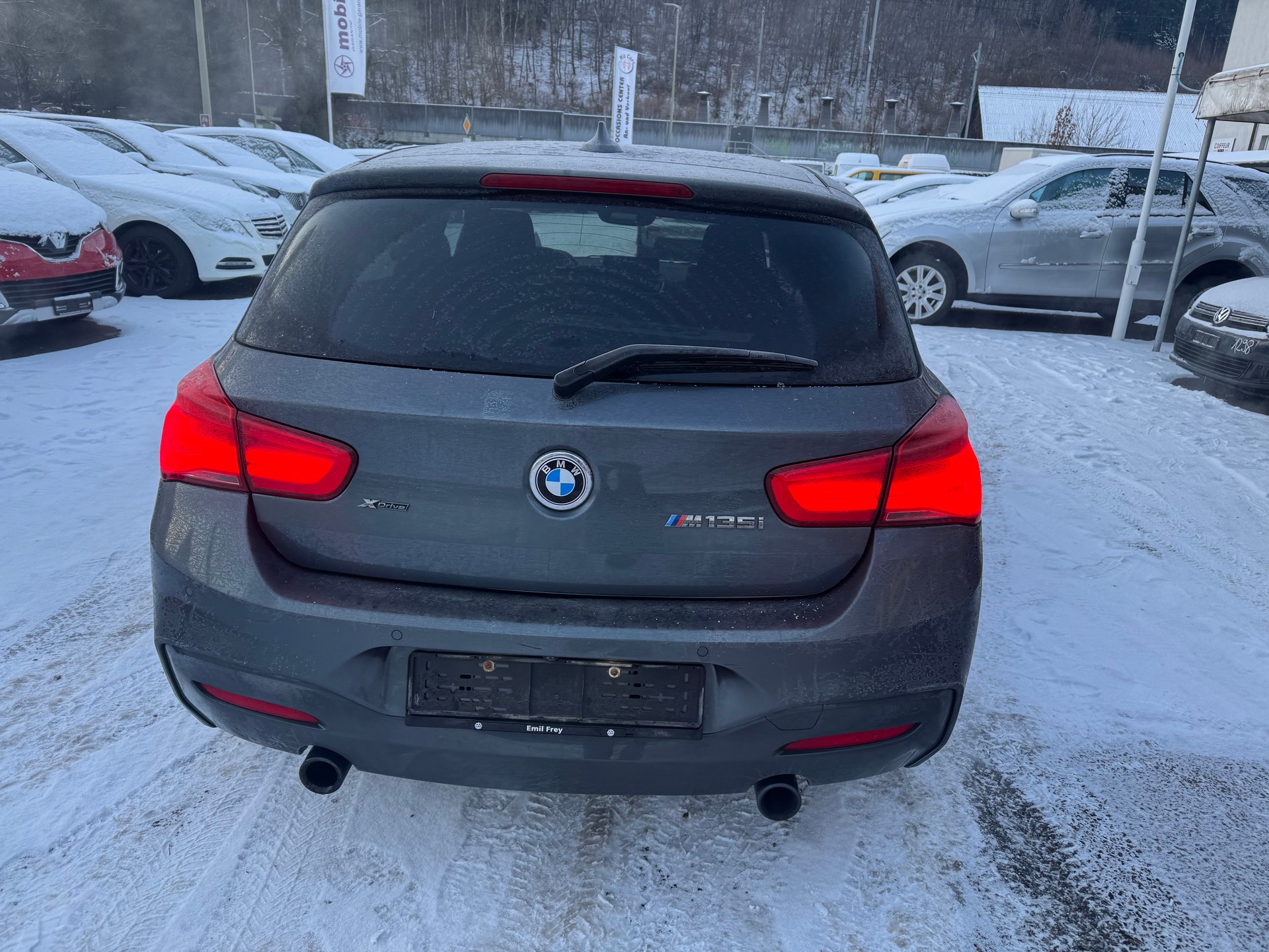 BMW M135i xDrive Steptronic-image-5
