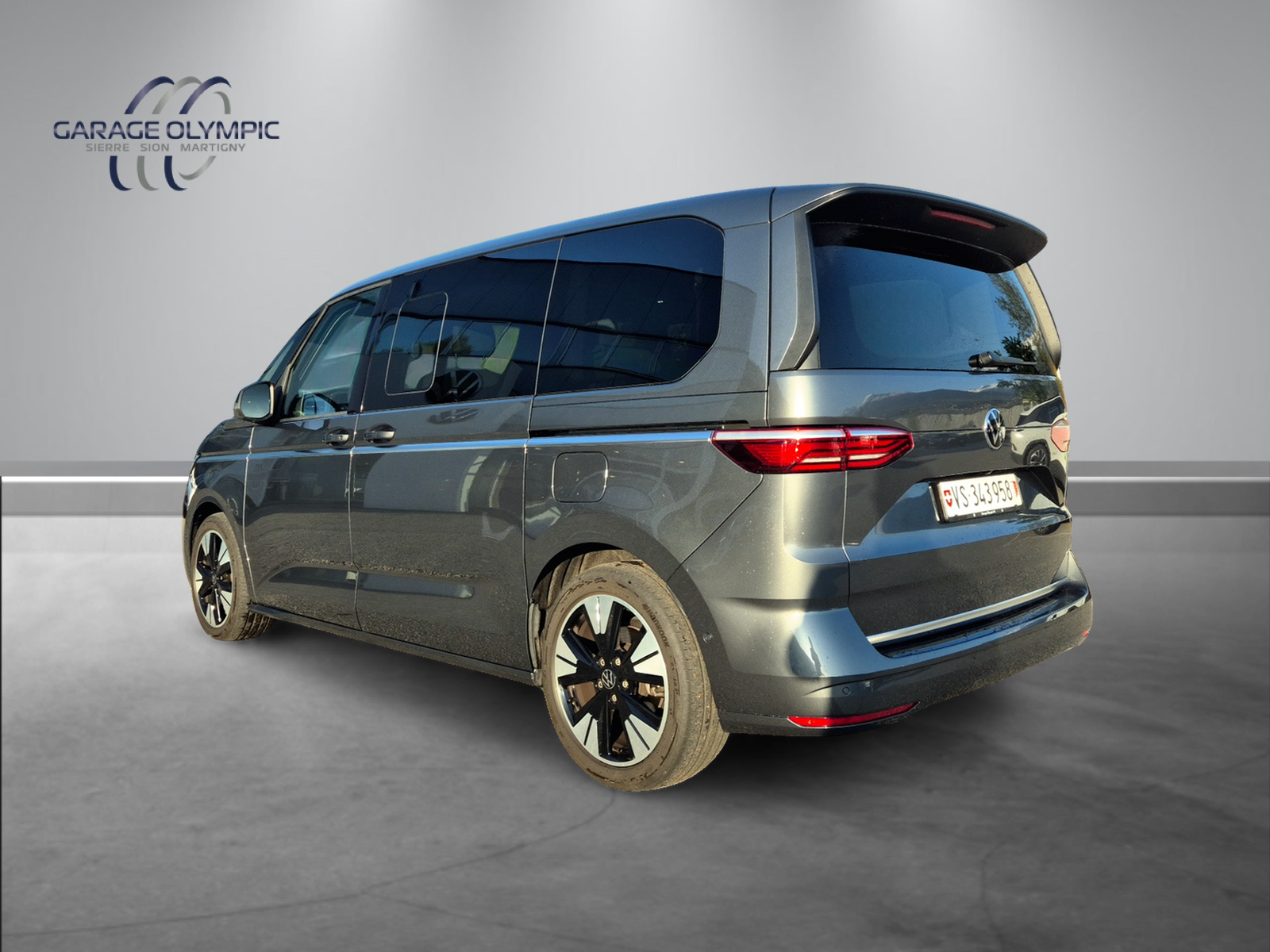 VW Multivan 2.0 TSI Style Liberty DSG-image-2