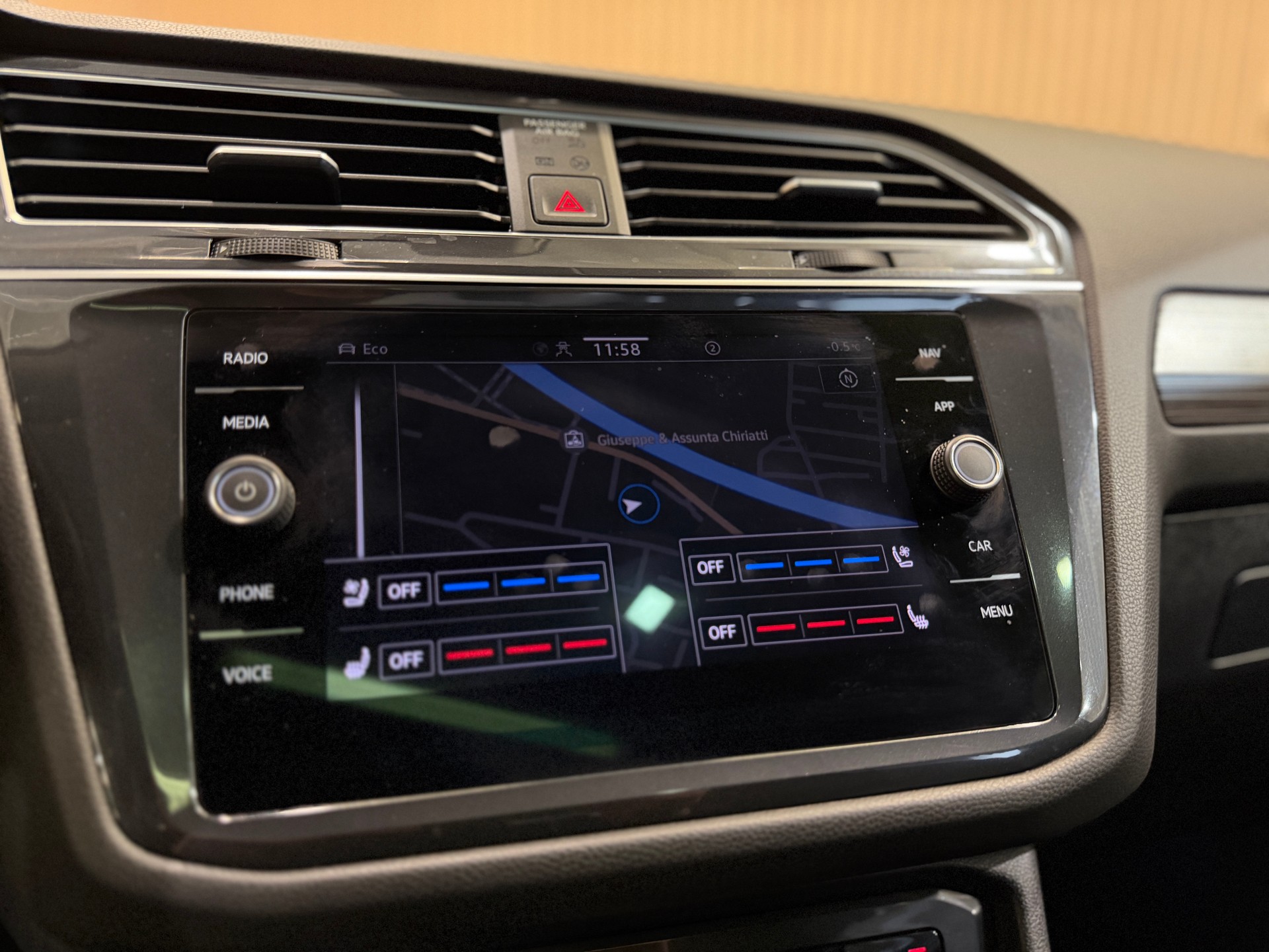 VW Tiguan Allspace 2.0 TDI SCR Elegance 4Motion DSG-image-9