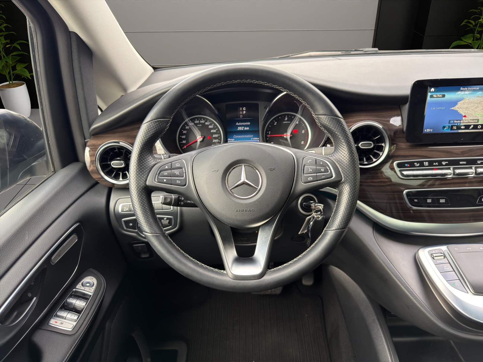 Image MERCEDES-BENZ V-220 V 220 d Exclusive lang 4Matic 9G-Tronic