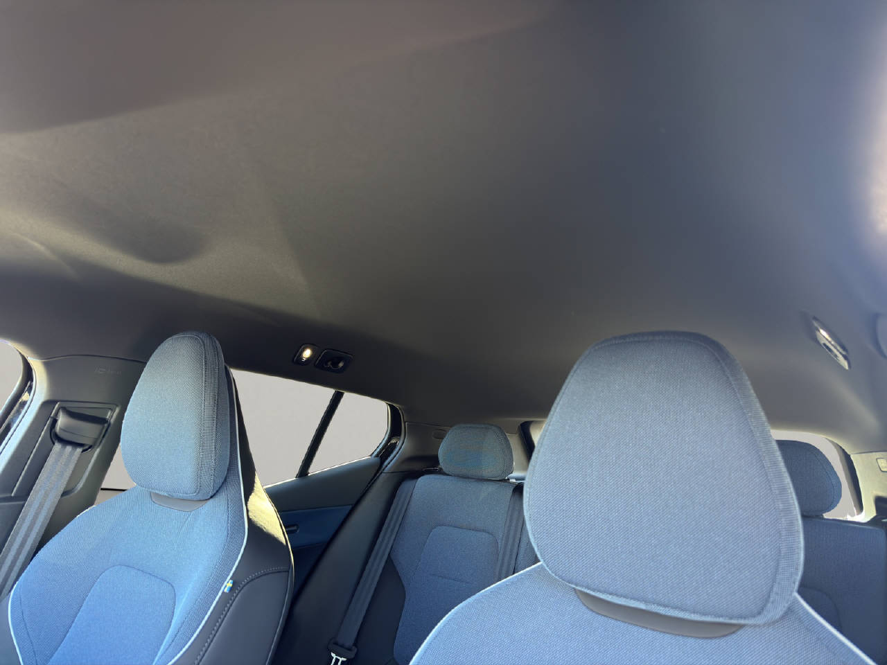 VOLVO EX30 E40 Core XCITE-image-5