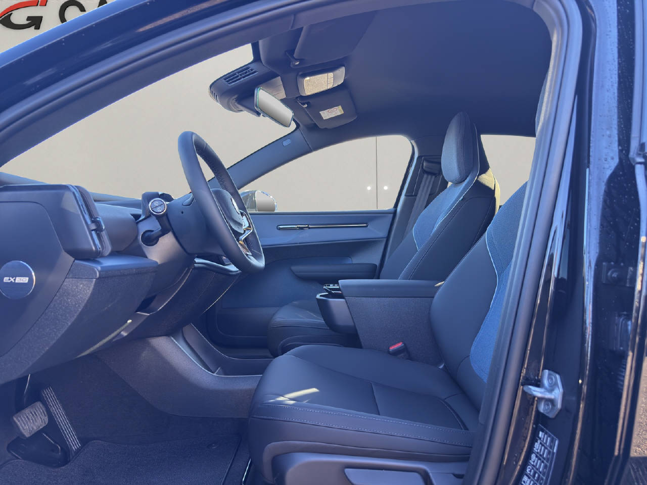 VOLVO EX30 E40 Core XCITE-image-6