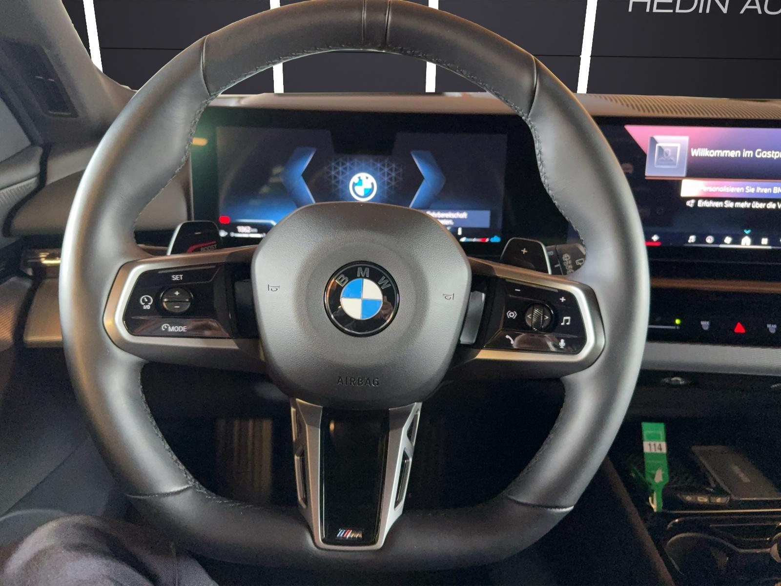 BMW 520d xDrive Touring M Sport-image-16