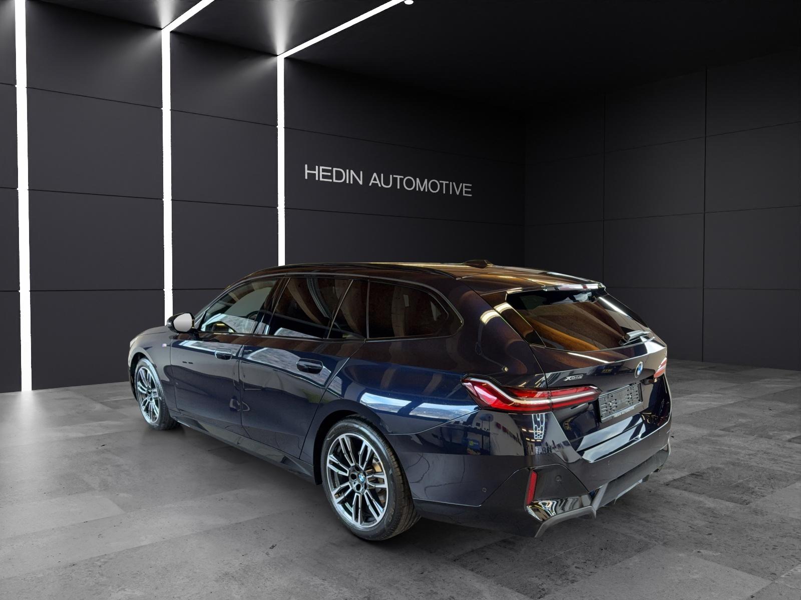 BMW 520d xDrive Touring M Sport-image-2