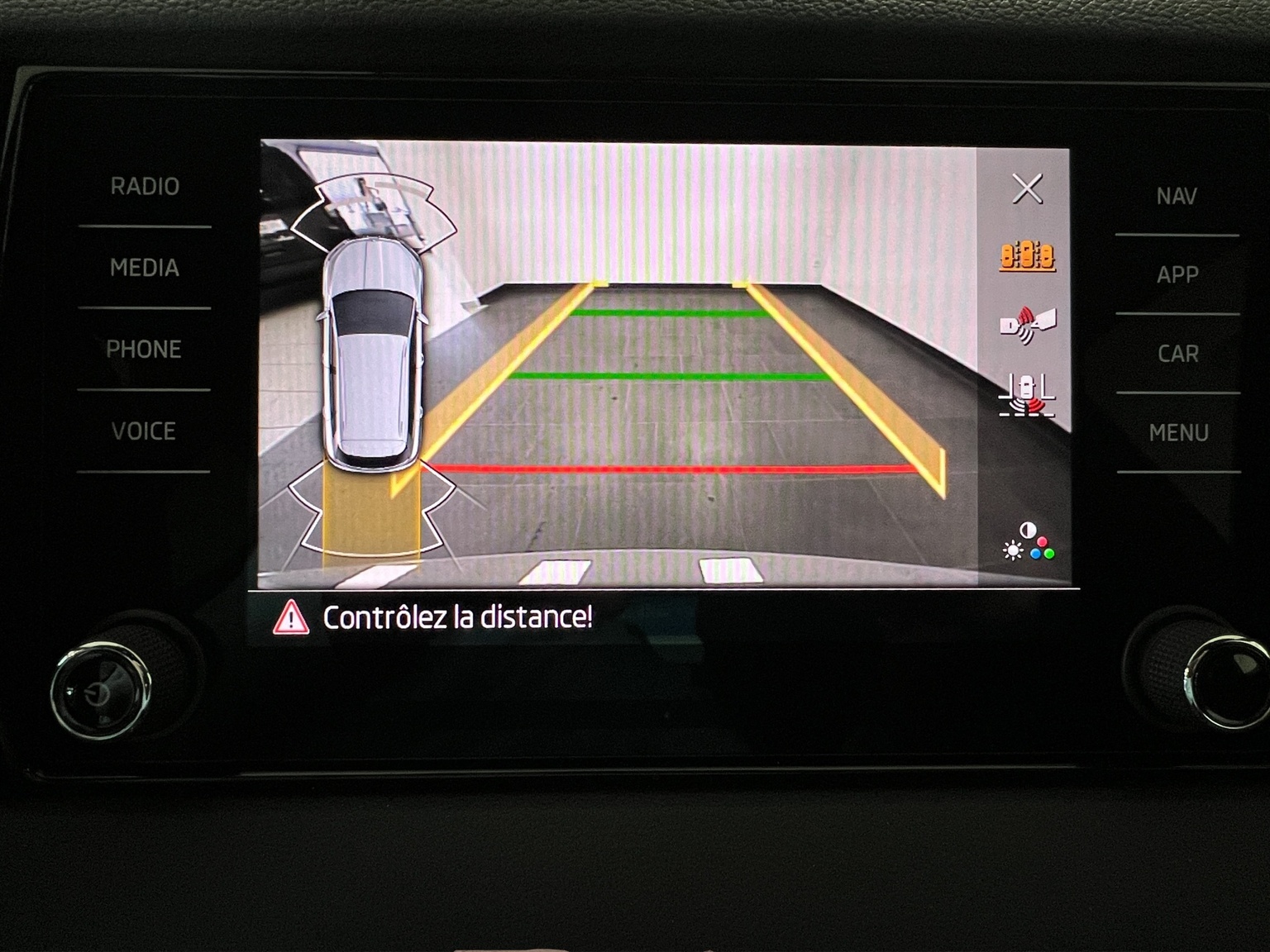 SKODA Karoq 2.0 TSI SportLine 4x4 DSG-image-11