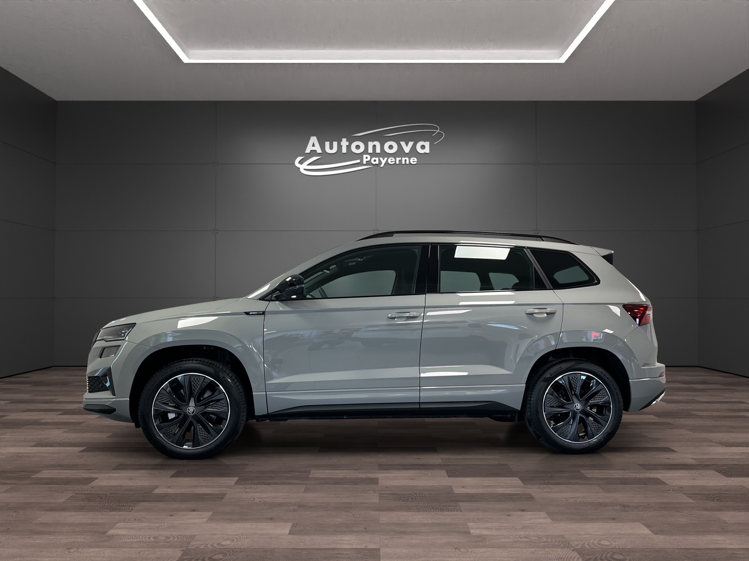 SKODA Karoq 2.0 TSI SportLine 4x4 DSG-image-2