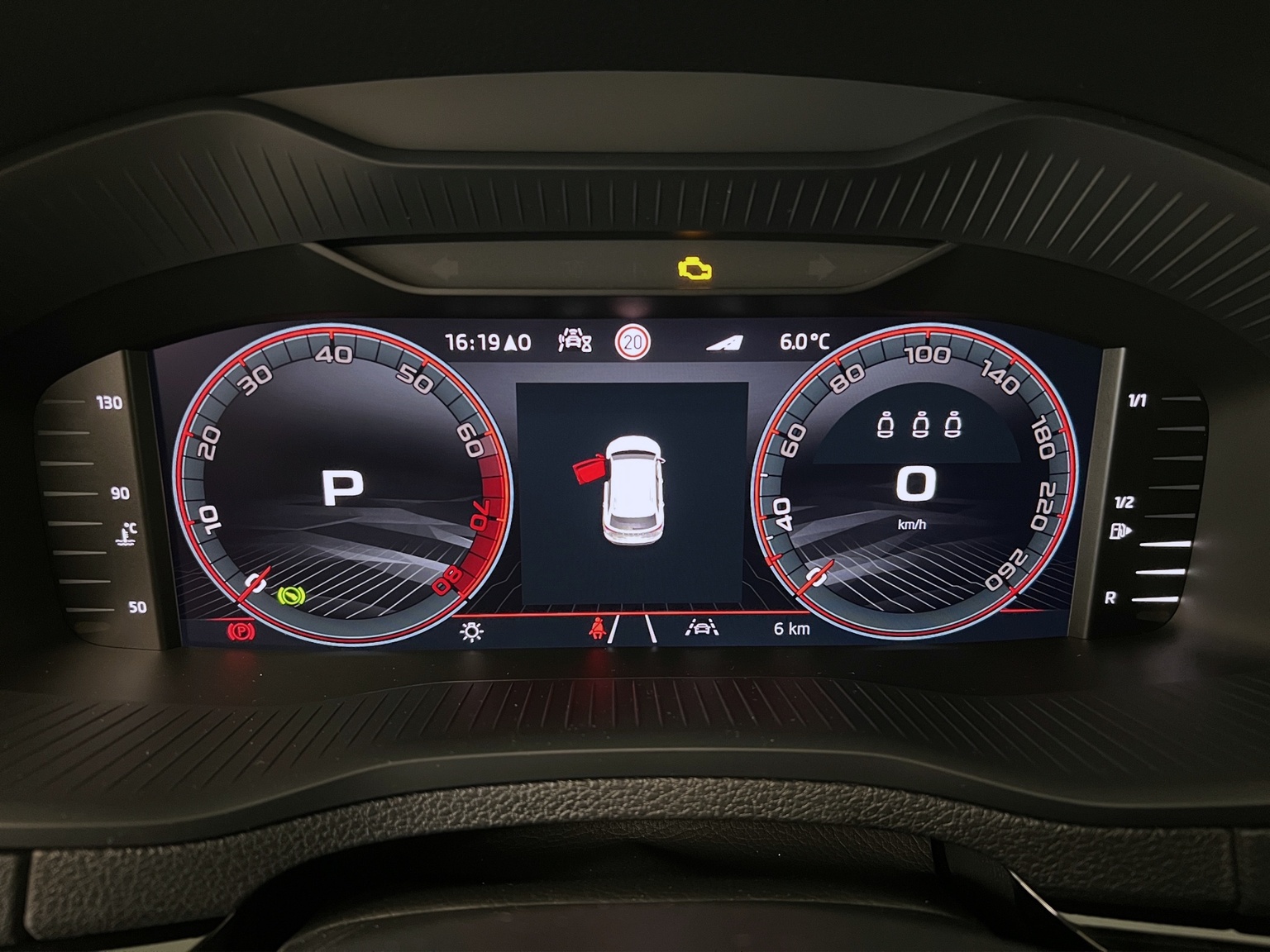 SKODA Karoq 2.0 TSI SportLine 4x4 DSG-image-7