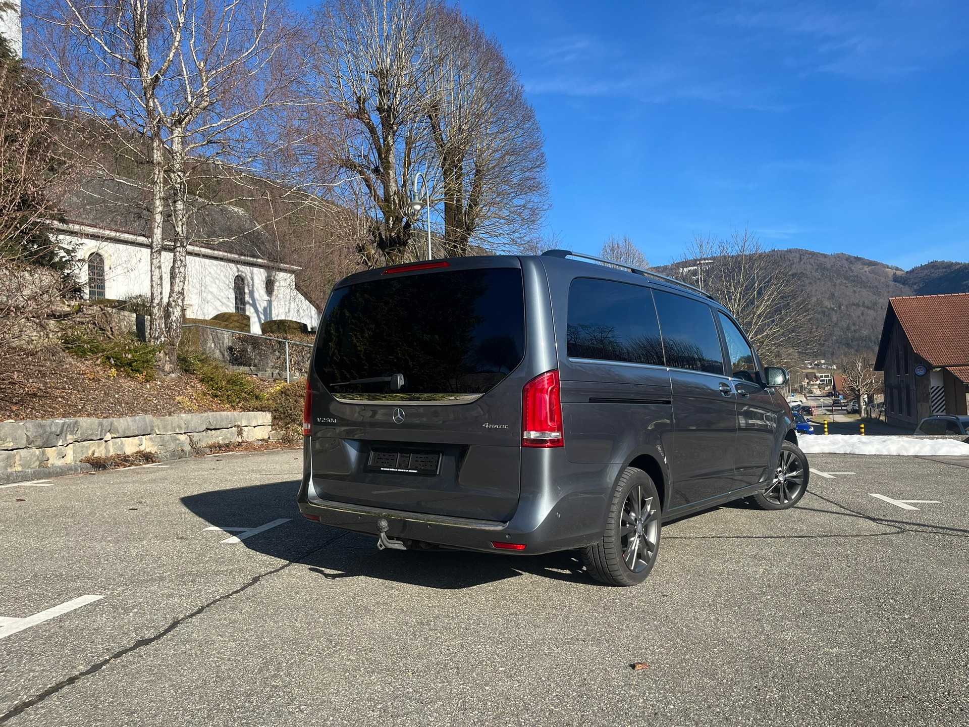 MERCEDES-BENZ V 250 d Avantgarde lang 4Matic 7G-Tronic-image-3