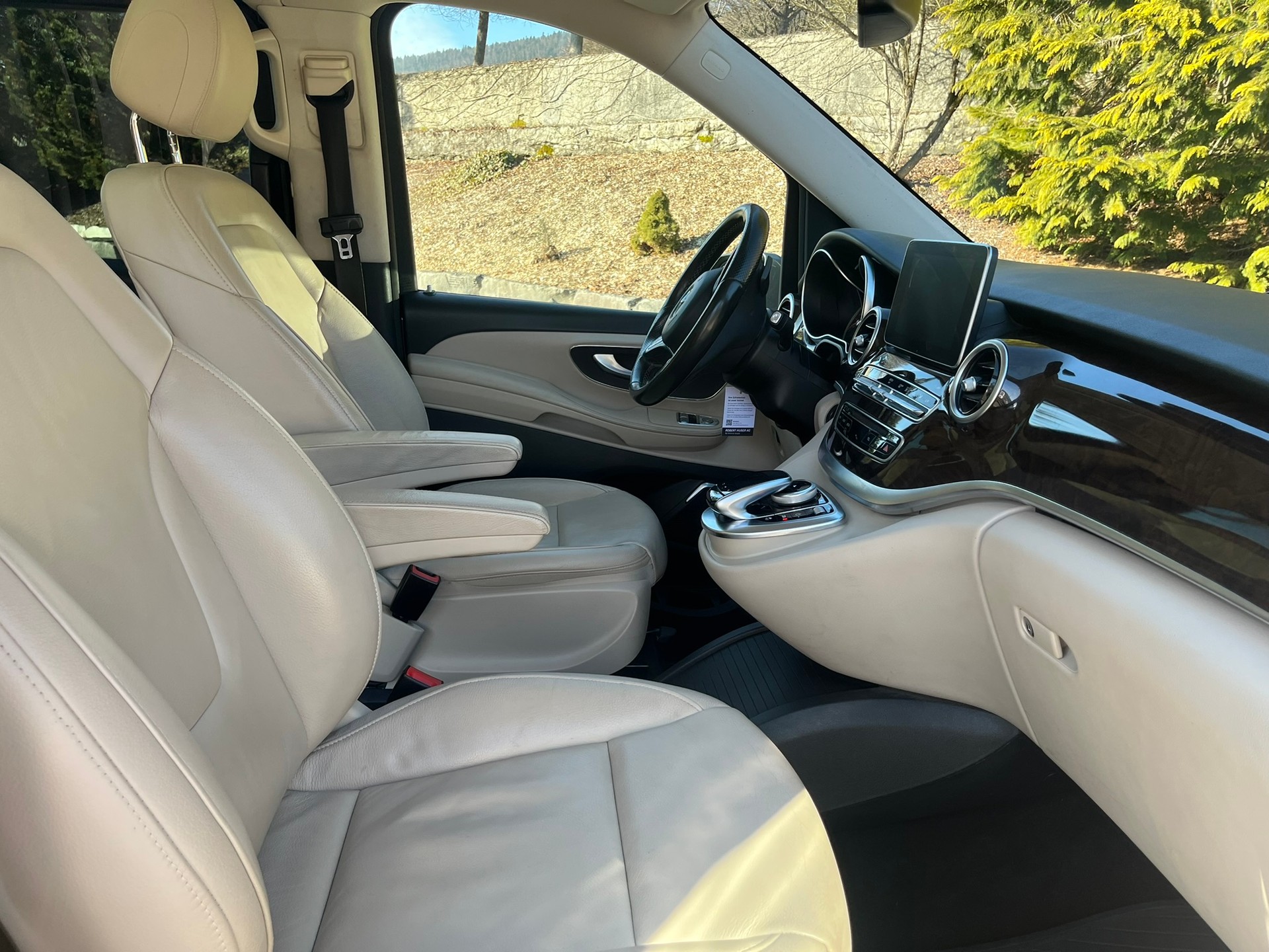 MERCEDES-BENZ V 250 d Avantgarde lang 4Matic 7G-Tronic-image-5