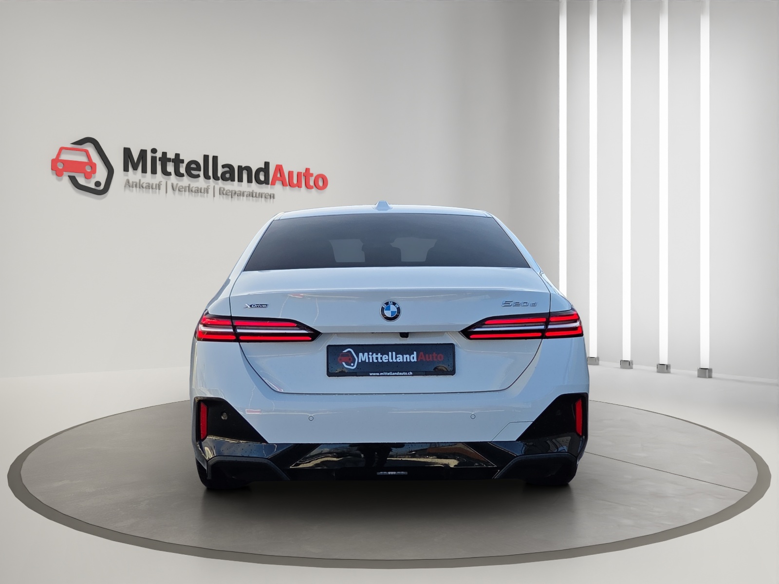 BMW 520d xDrive 48V M Sport Steptronic-image-12