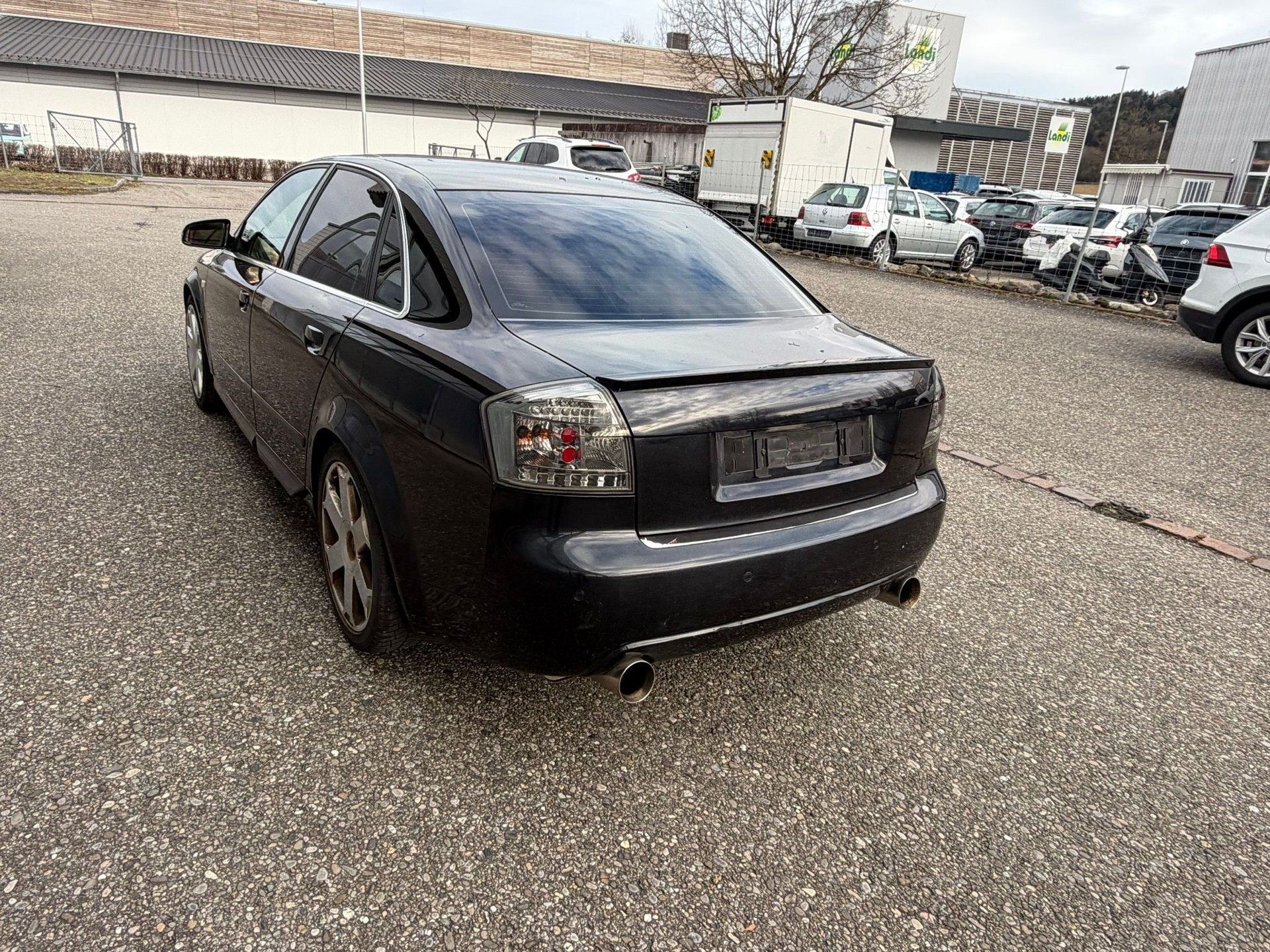 AUDI S4 4.2 V8 quattro-image-1