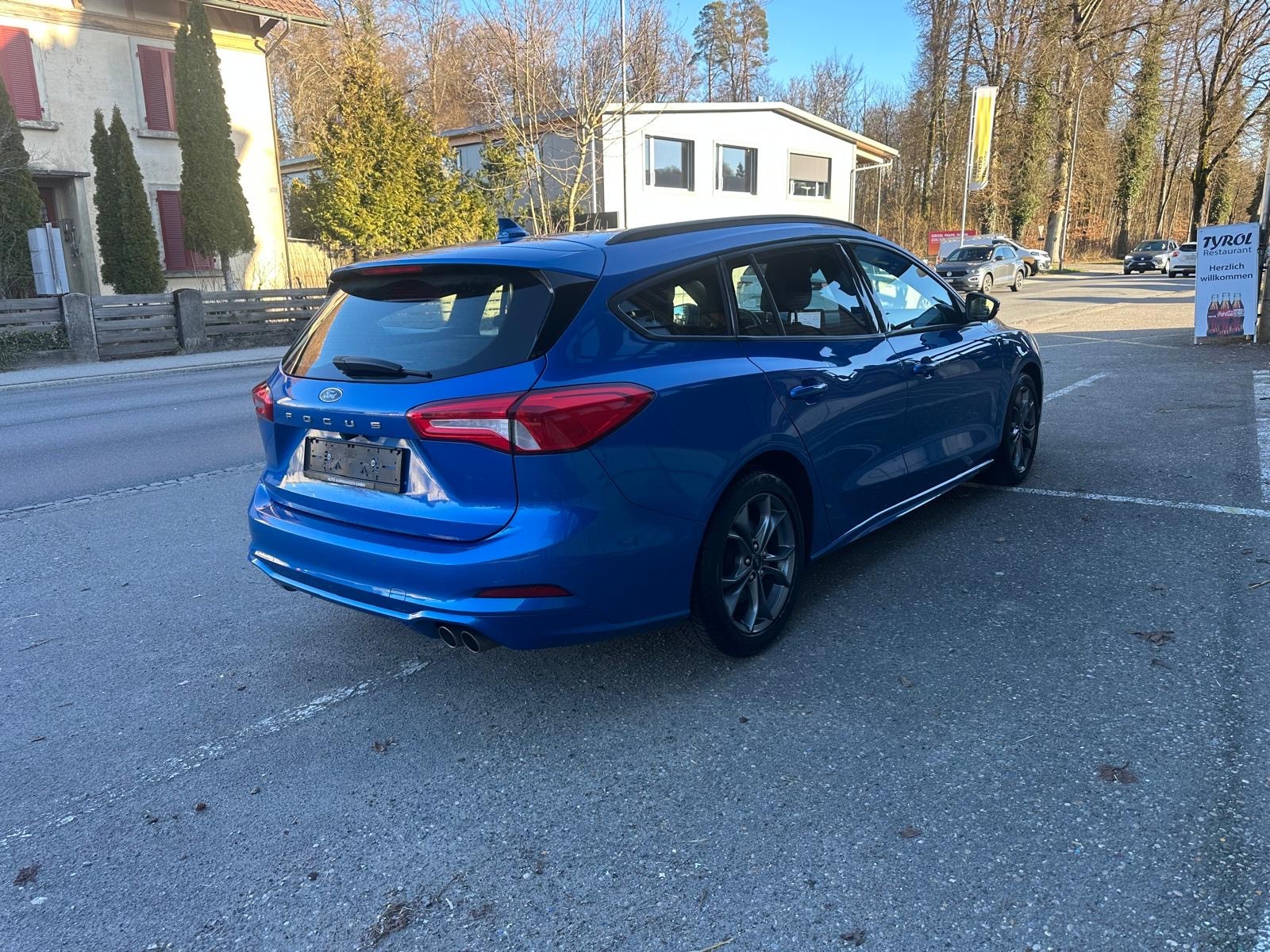 FORD Focus 1.0 SCTi ST Line Automatic-image-3