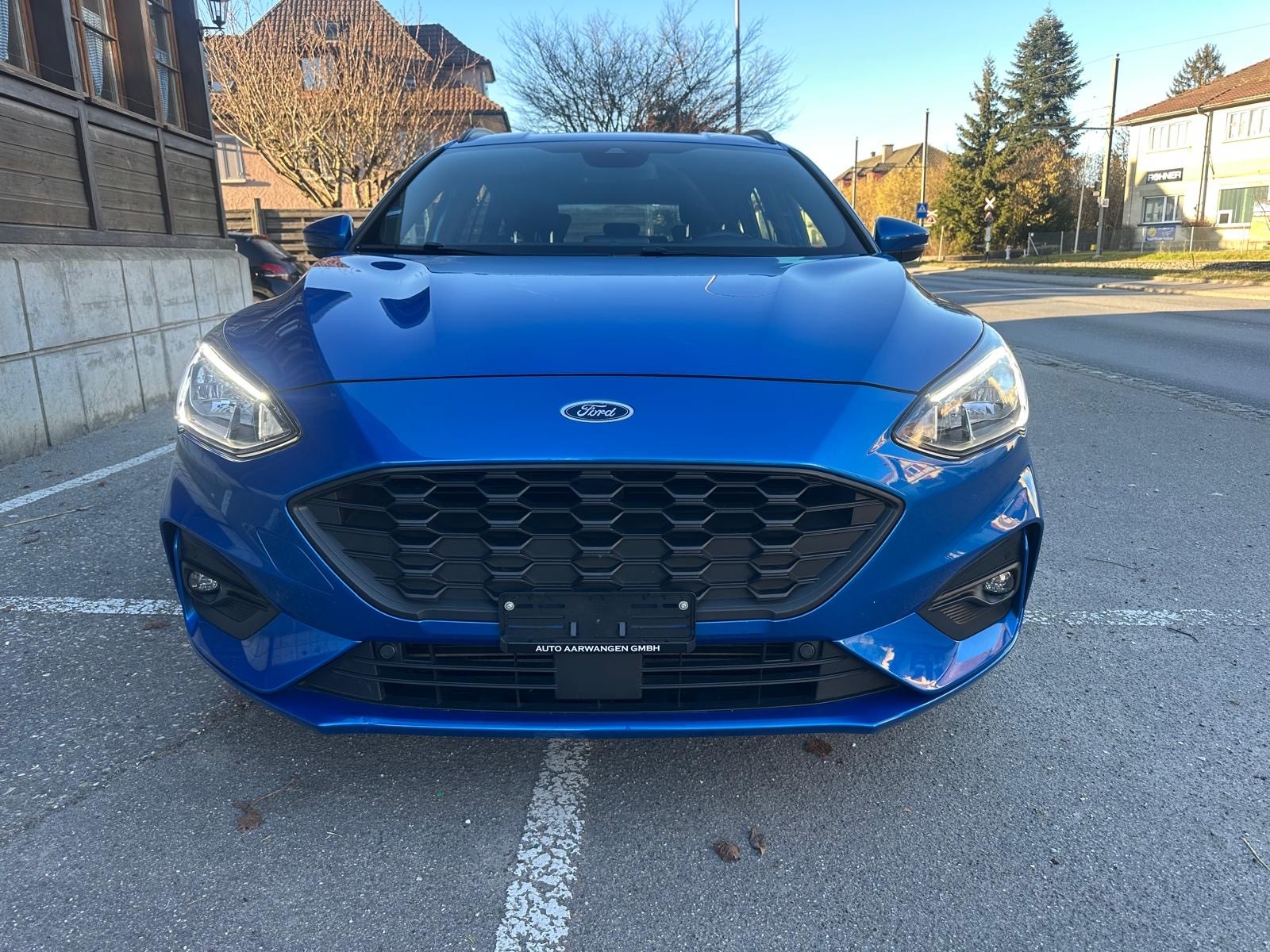 FORD Focus 1.0 SCTi ST Line Automatic-image-4