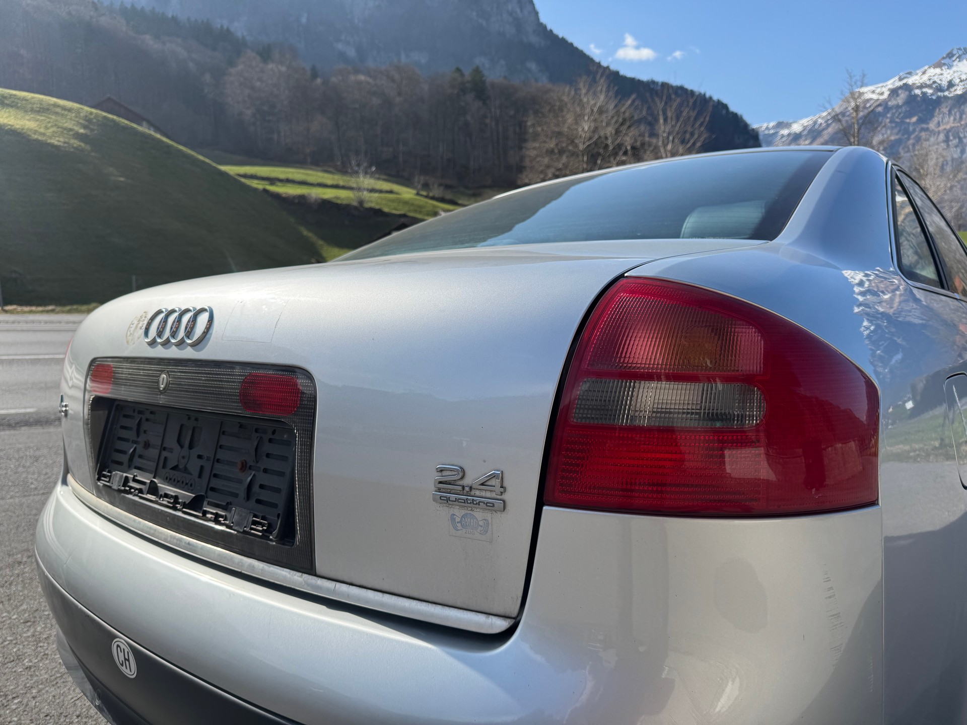 AUDI A6 Quattro-image-2