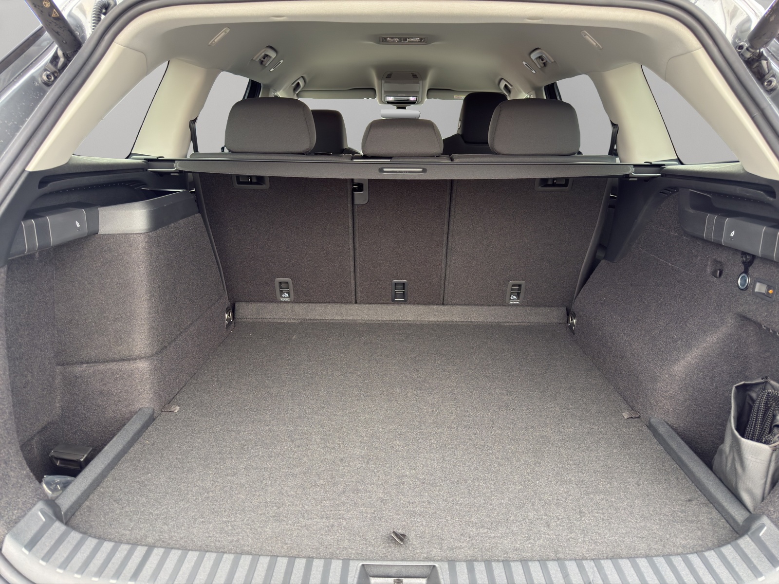 SKODA Kodiaq 1.5 TSI PHEV Sportline-image-17